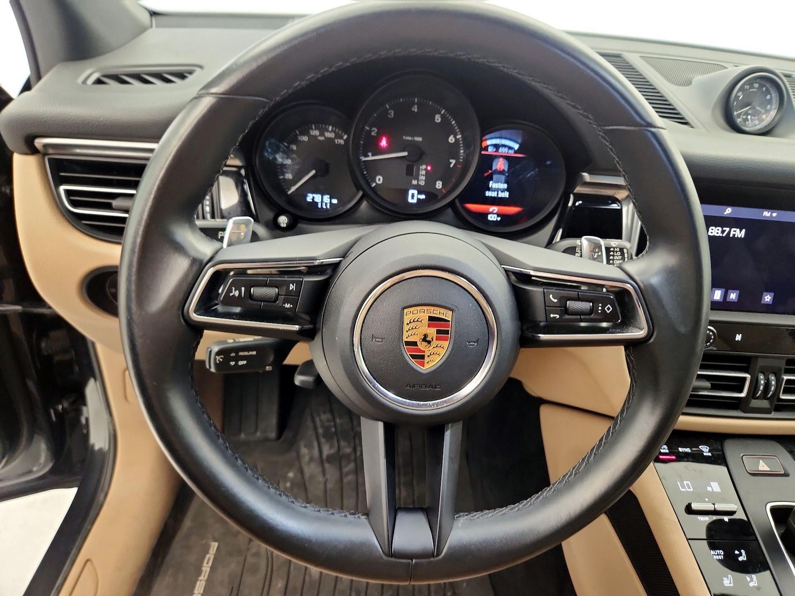 2022 Porsche Macan Base - Photo 11