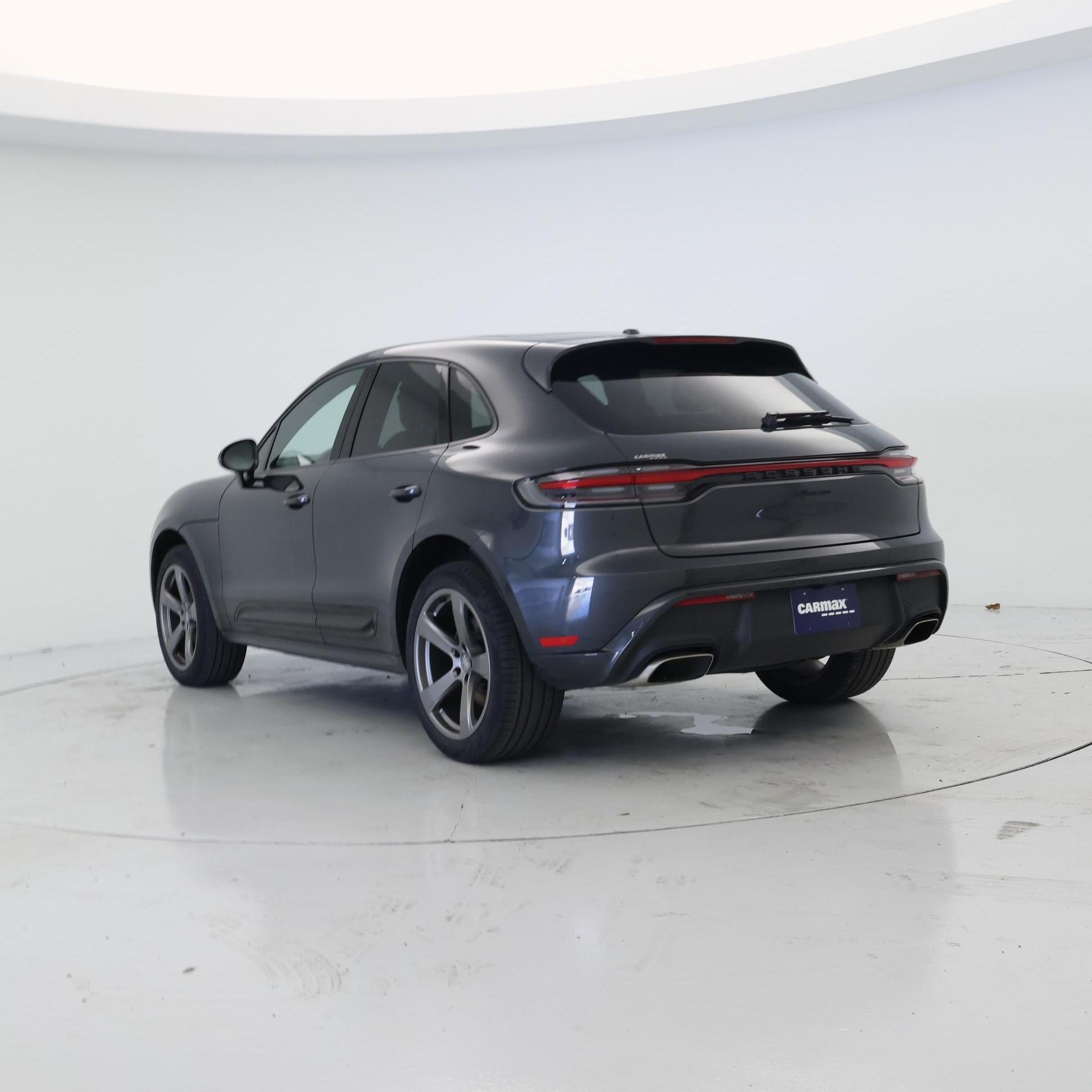 Thumbnail: 2022 Porsche Macan - 2