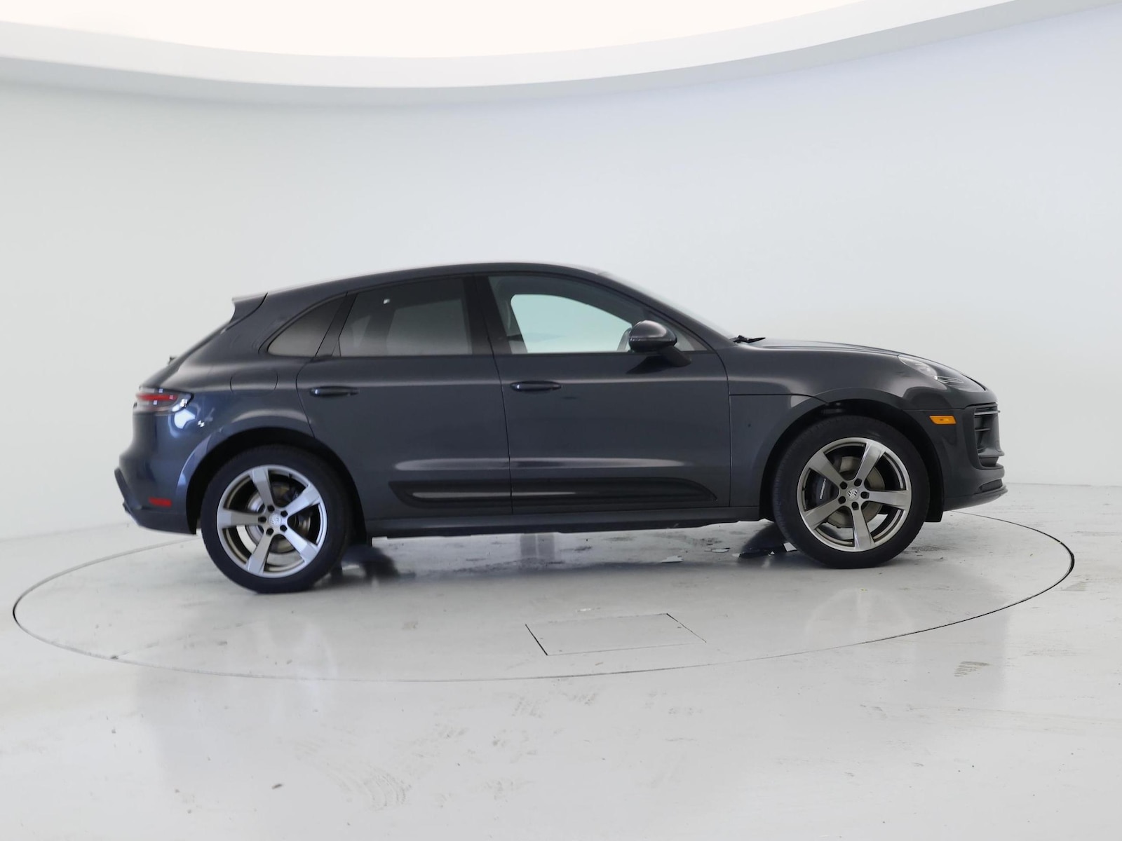 2022 Porsche Macan Base - Photo 8