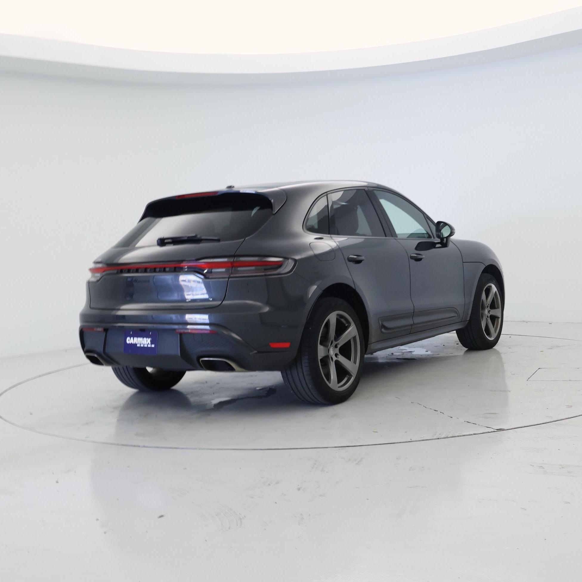 Thumbnail: 2022 Porsche Macan - 8