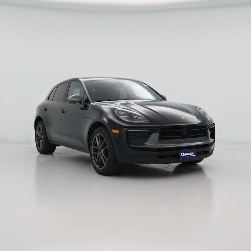 2023 Porsche Macan T