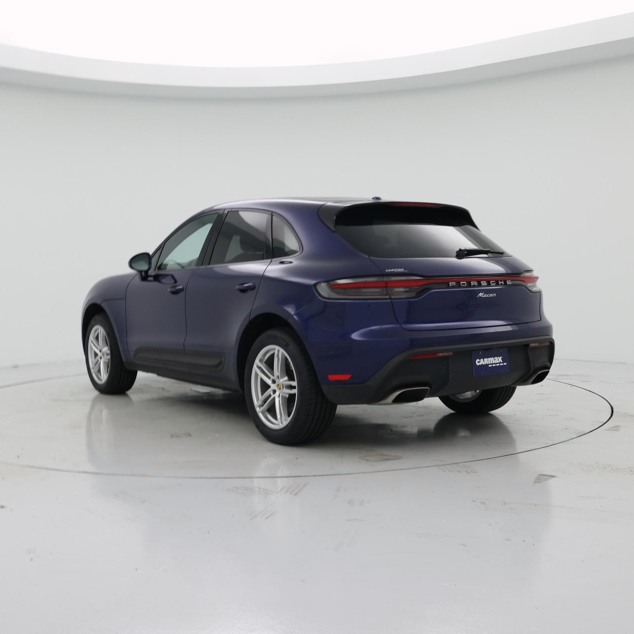 Thumbnail: 2023 Porsche Macan - 2