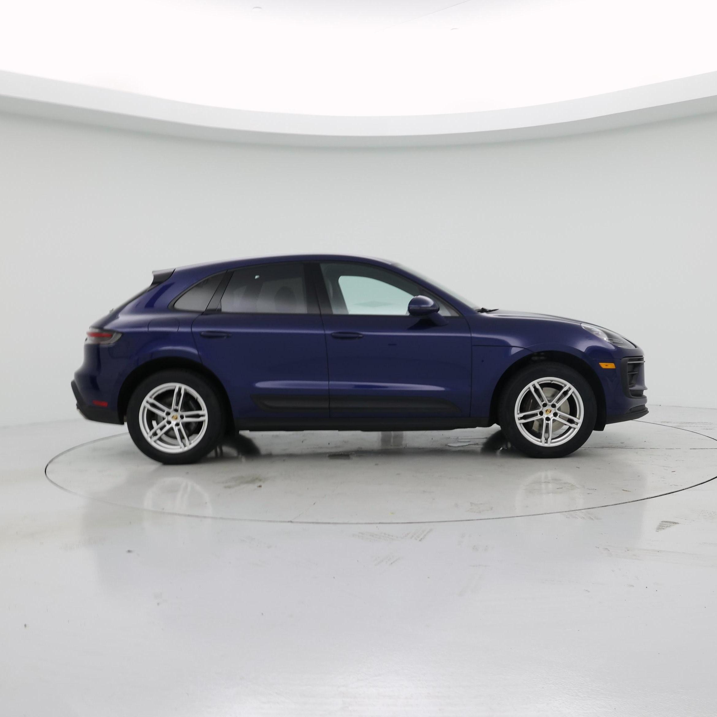 Thumbnail: 2023 Porsche Macan - 7