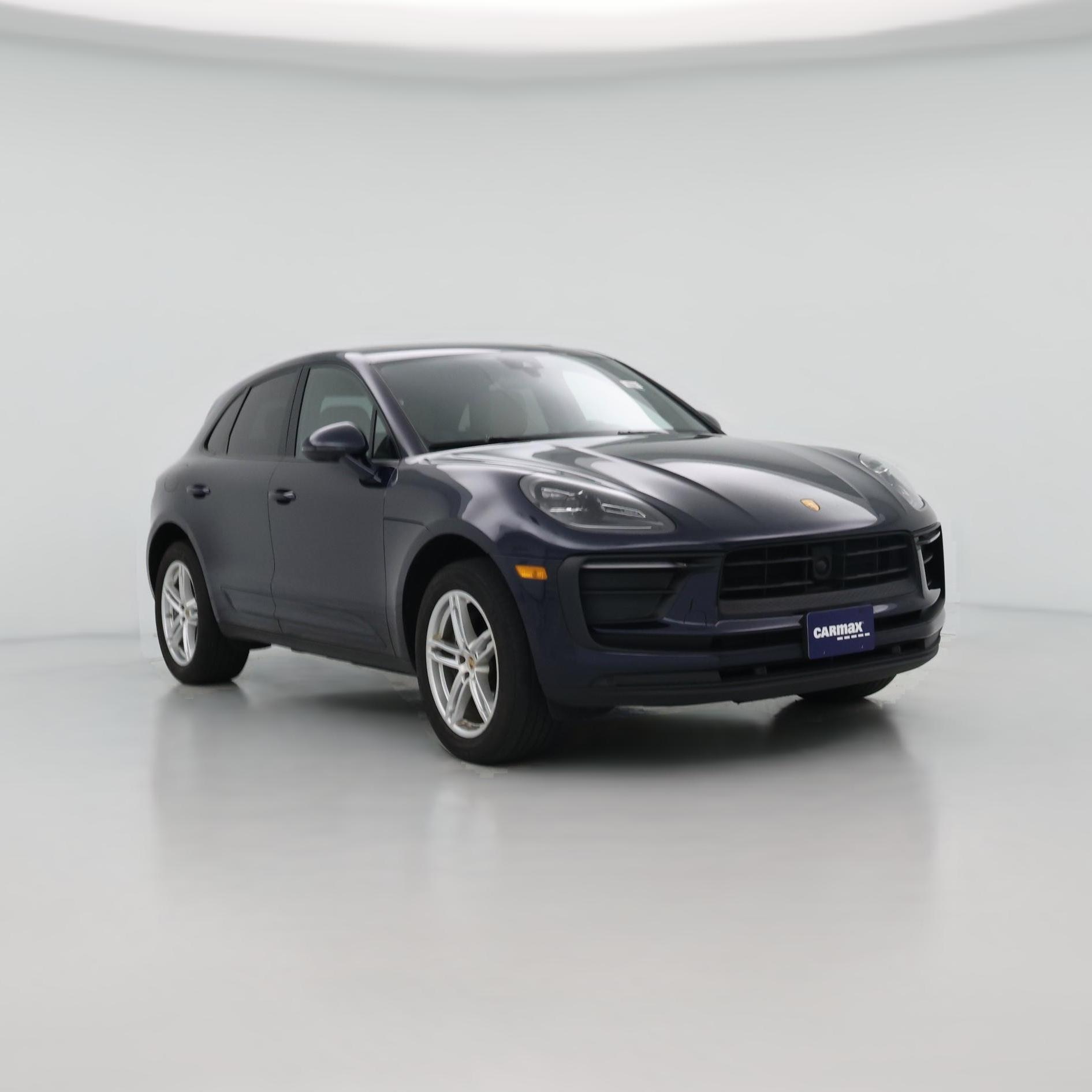 Thumbnail: 2023 Porsche Macan - 1
