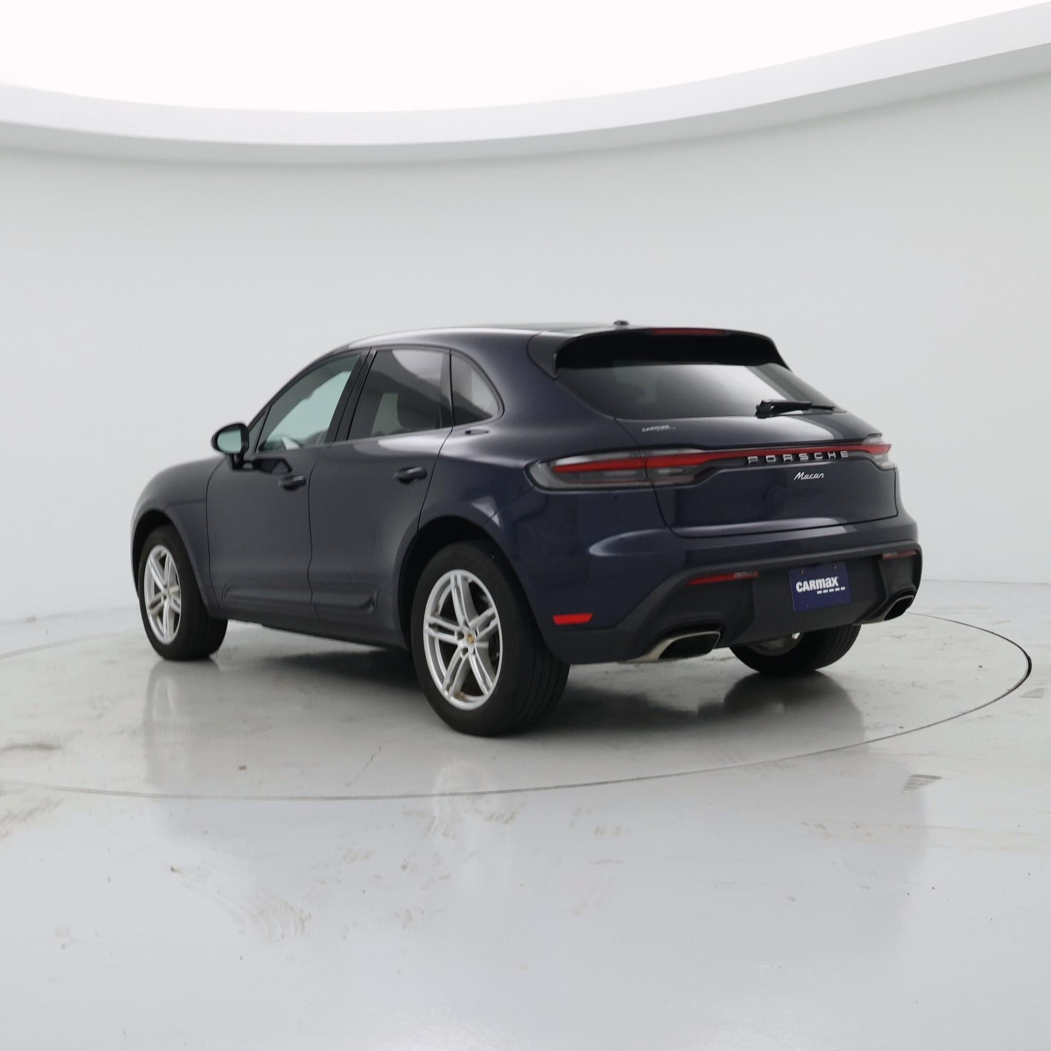 Thumbnail: 2023 Porsche Macan - 2