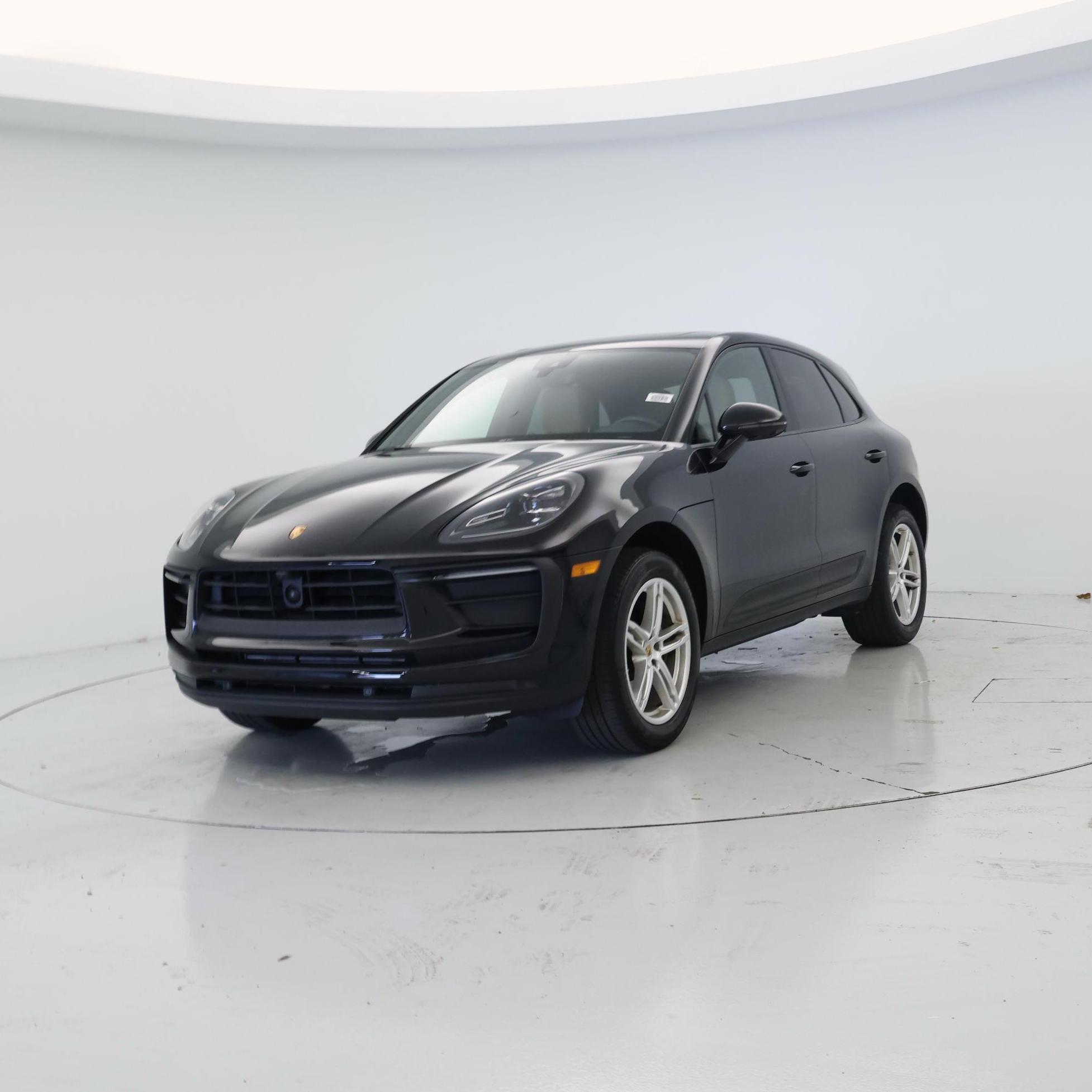 Thumbnail: 2024 Porsche Macan - 4