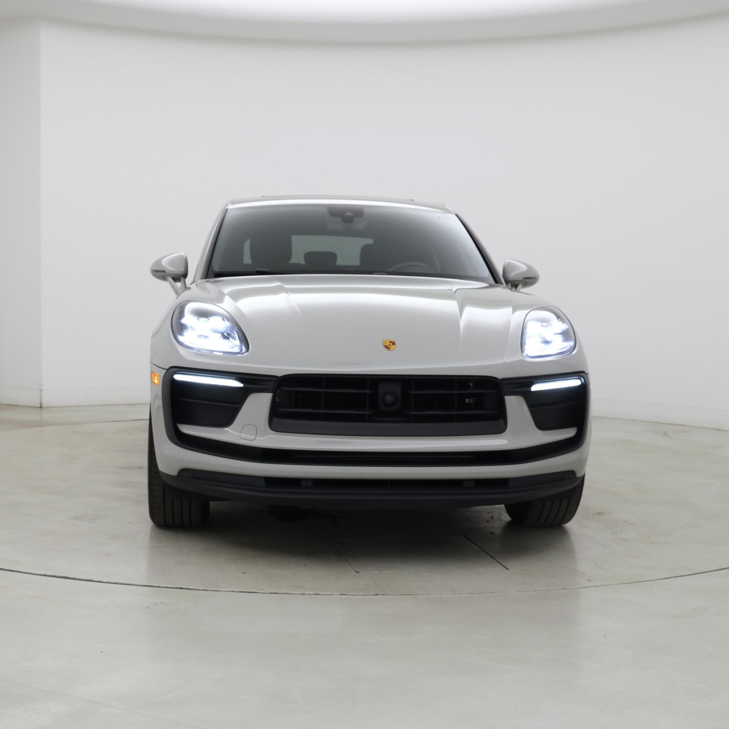 Thumbnail: 2023 Porsche Macan - 5