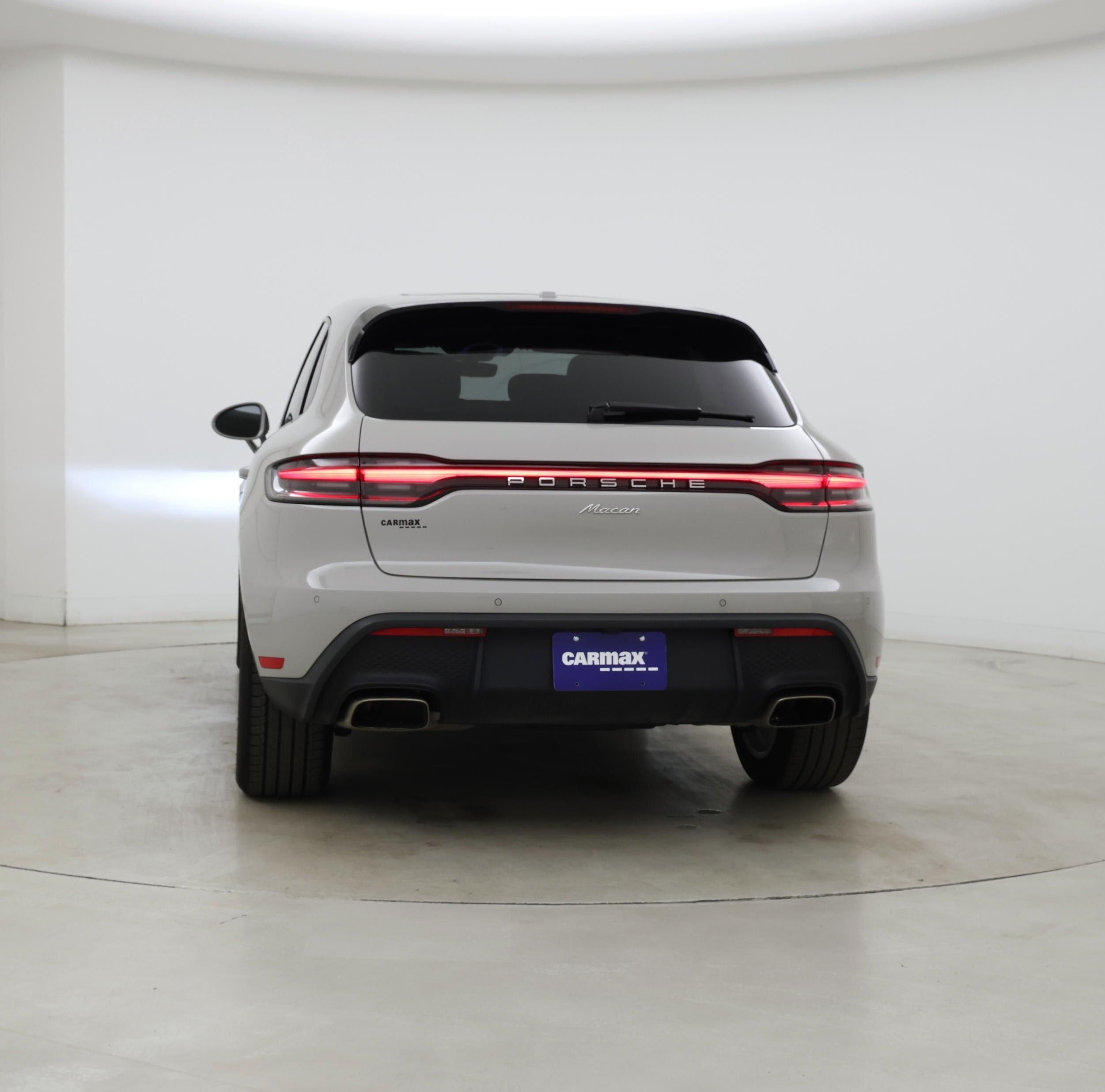 Thumbnail: 2023 Porsche Macan - 6