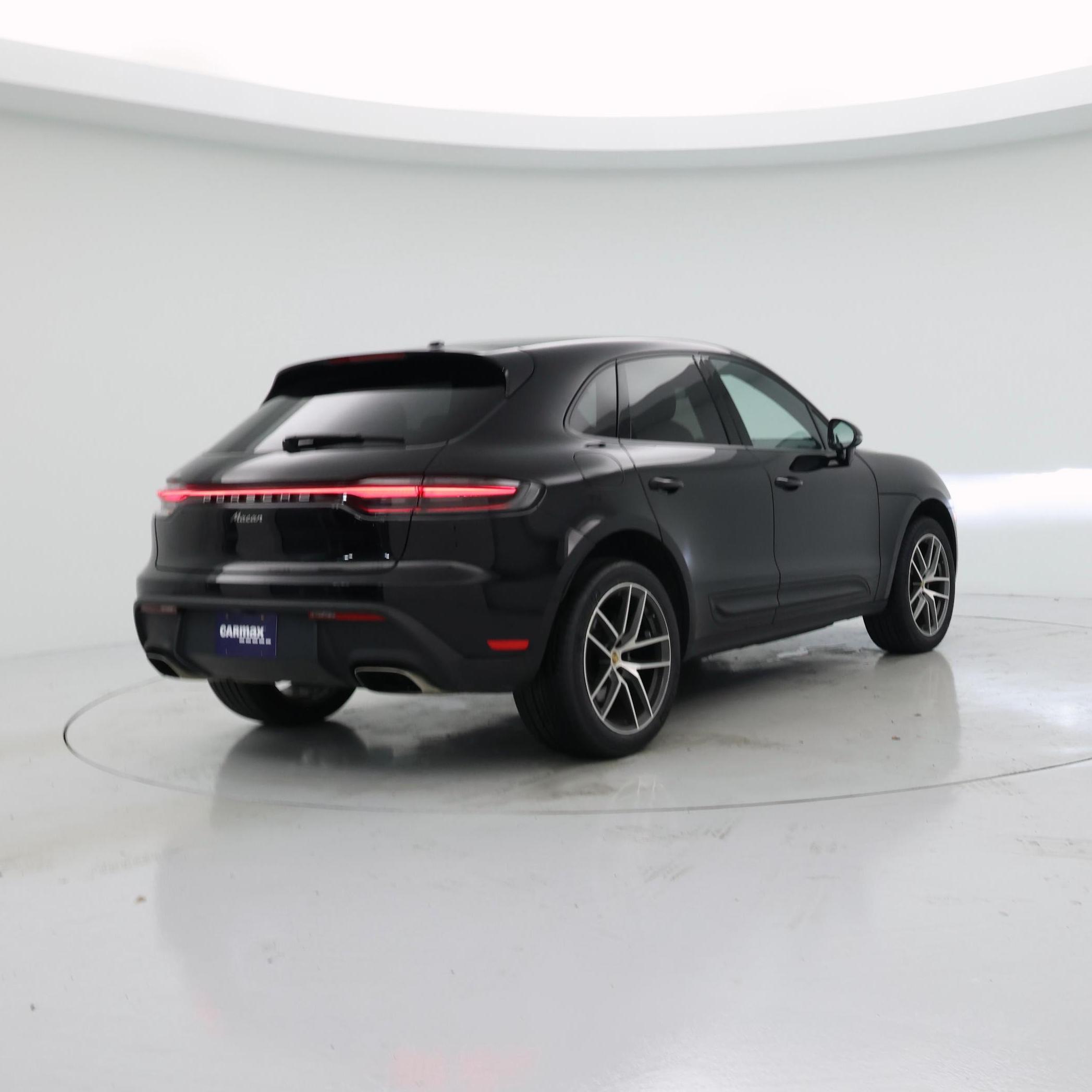 Thumbnail: 2023 Porsche Macan - 8