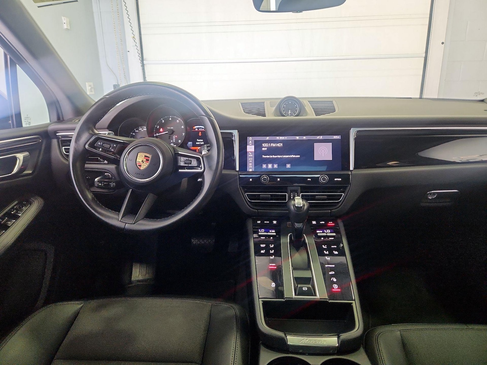 Photo 10