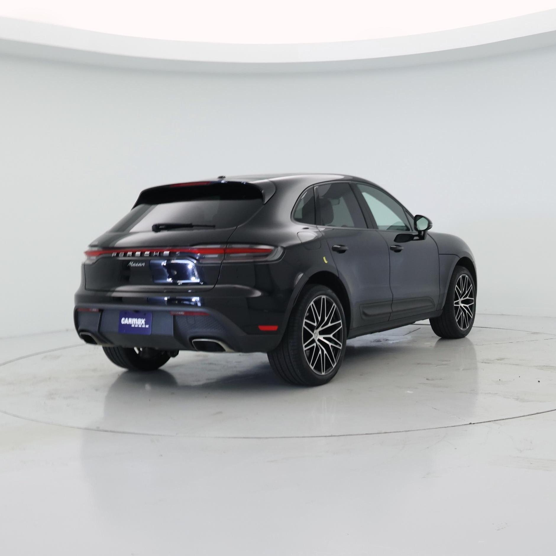 Thumbnail: 2023 Porsche Macan - 8