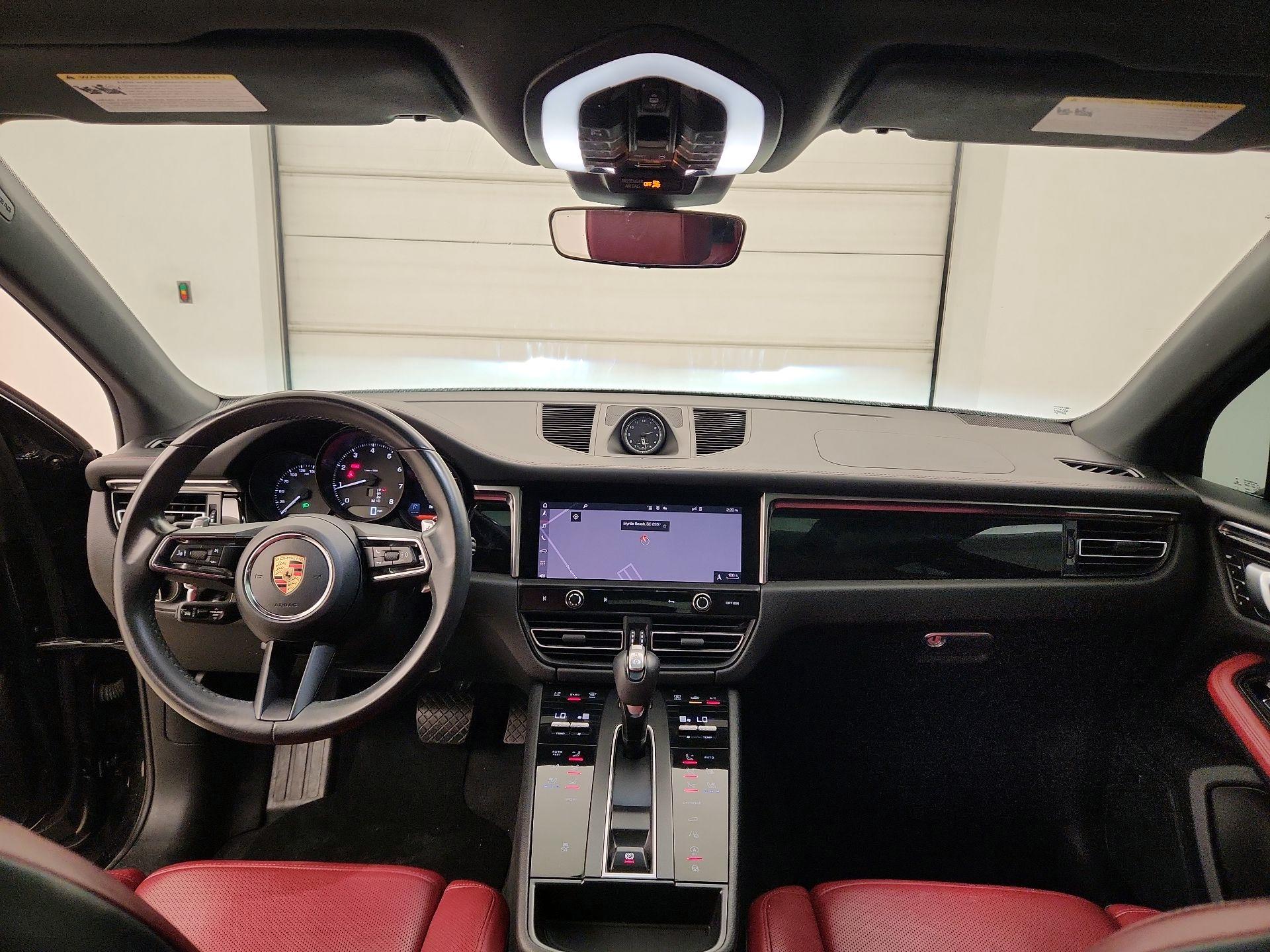 Thumbnail: 2023 Porsche Macan - 9