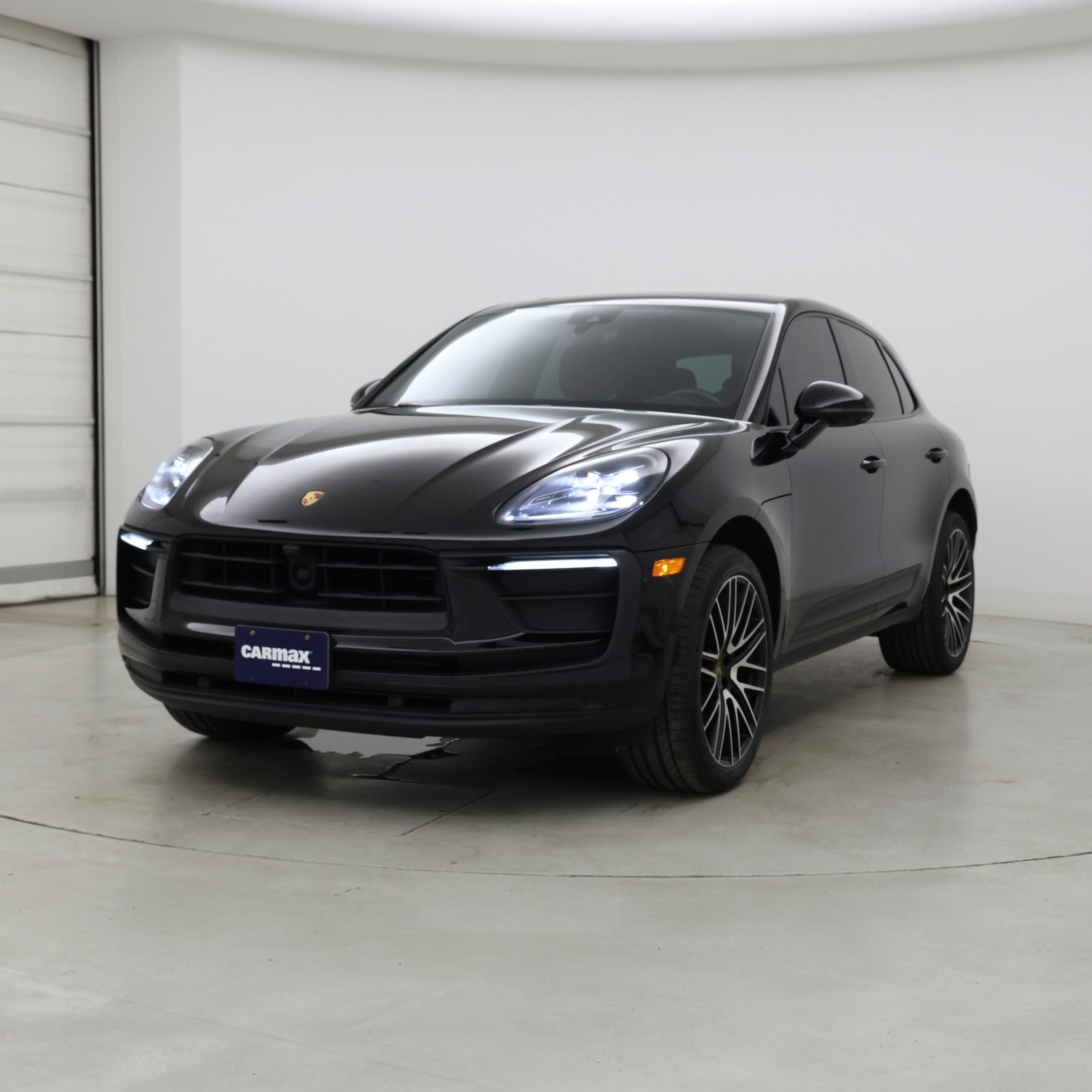 Thumbnail: 2023 Porsche Macan - 4
