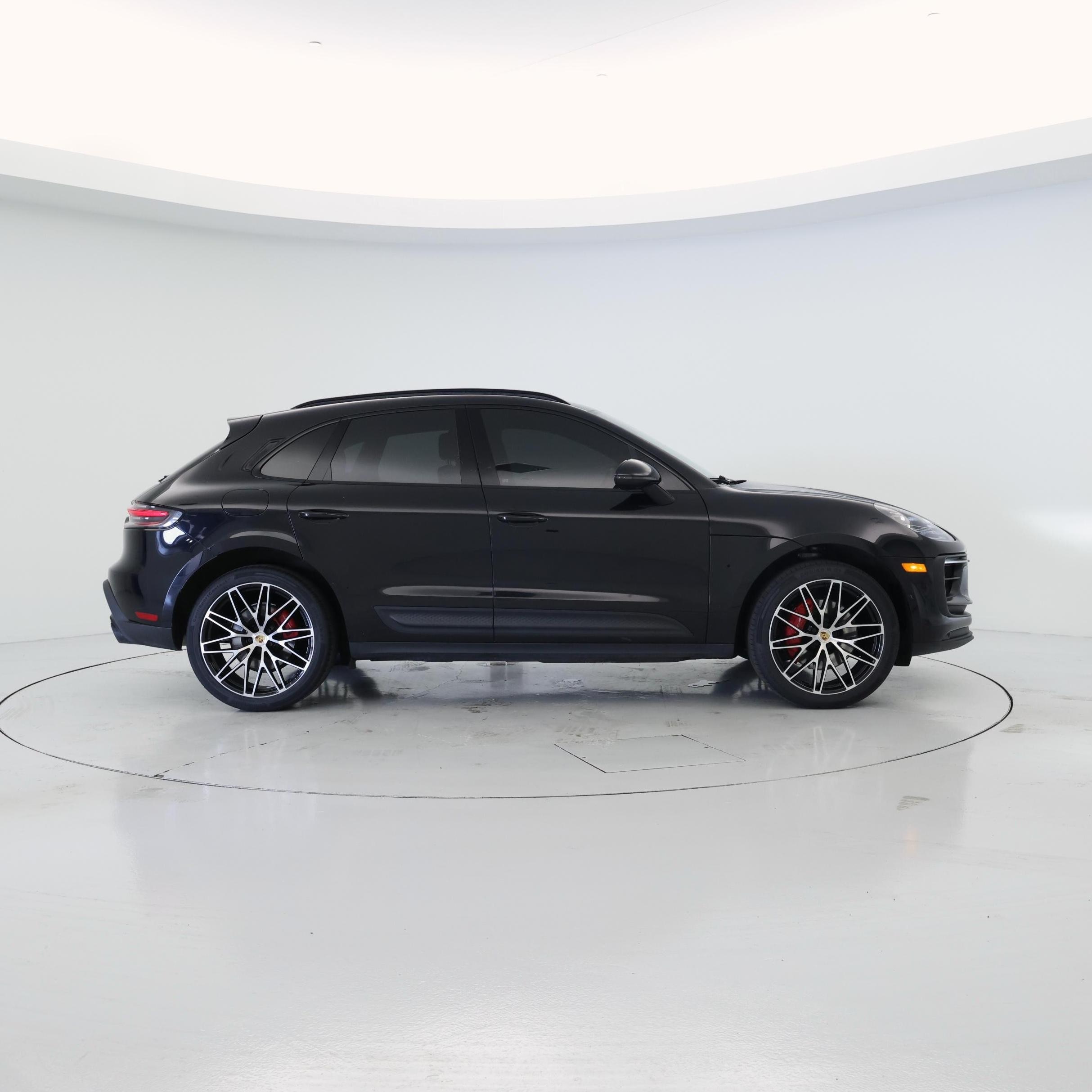 Thumbnail: 2022 Porsche Macan - 7