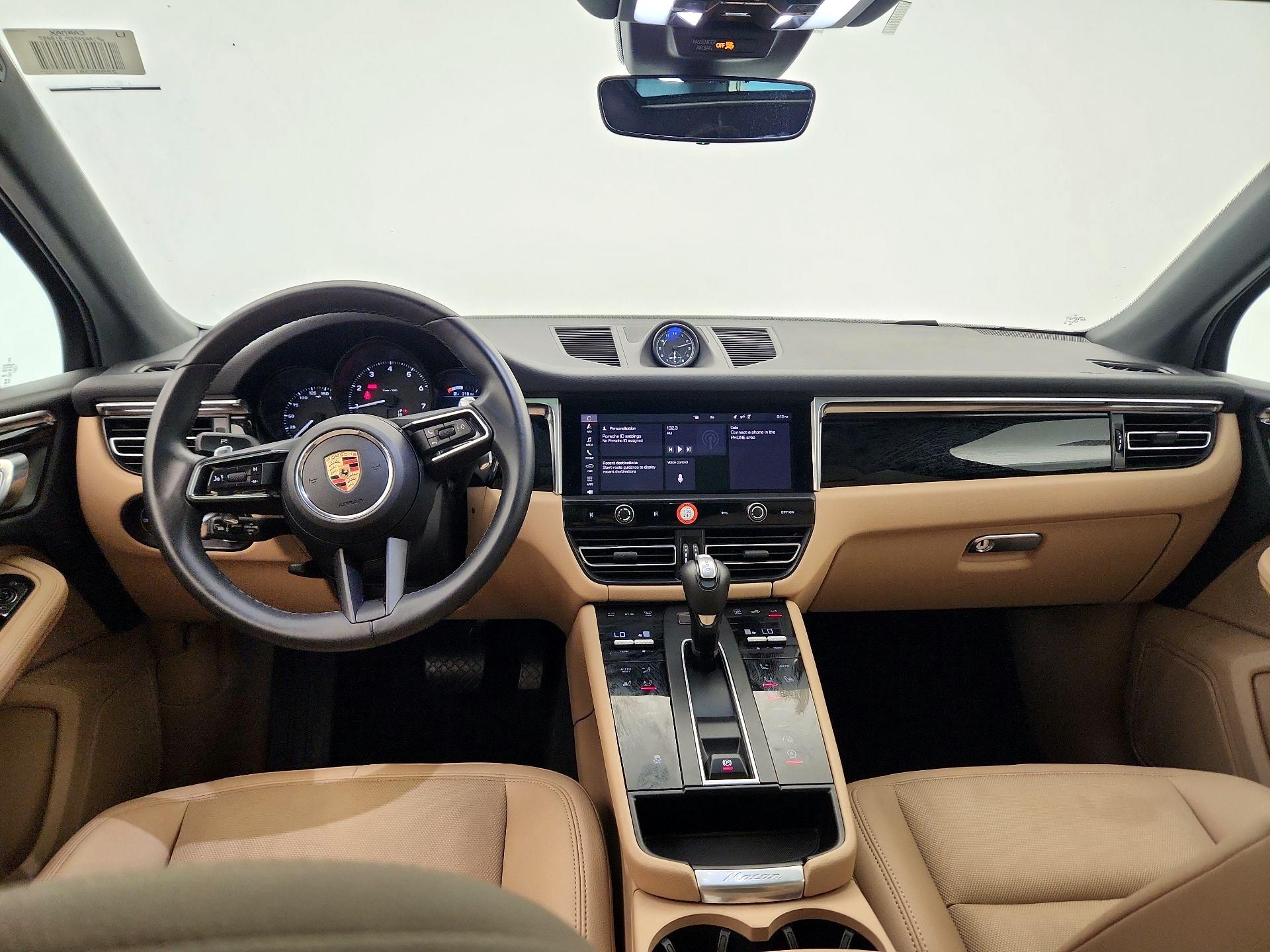 Thumbnail: 2023 Porsche Macan - 9