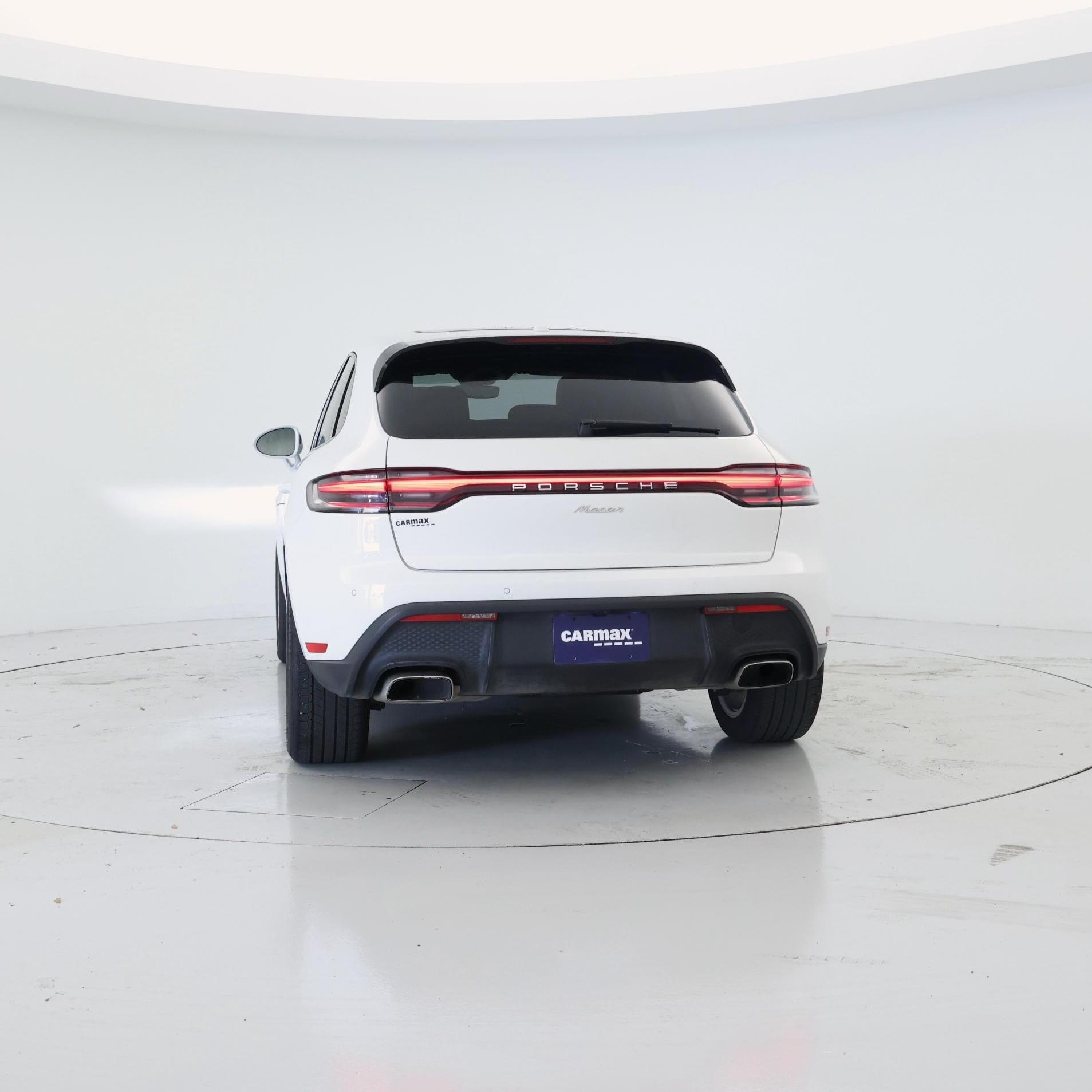 Thumbnail: 2023 Porsche Macan - 6