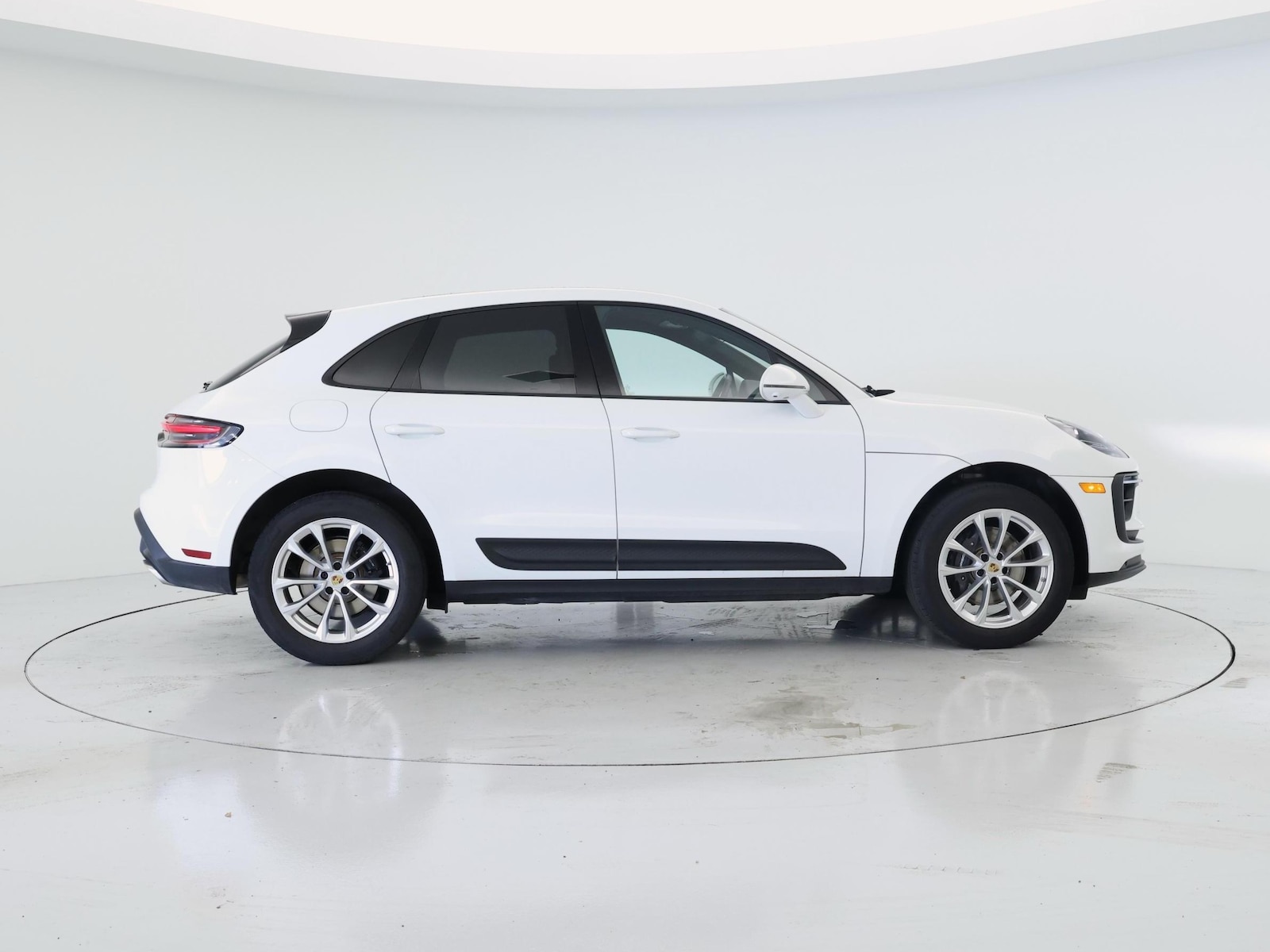 2023 Porsche Macan Base - Photo 8
