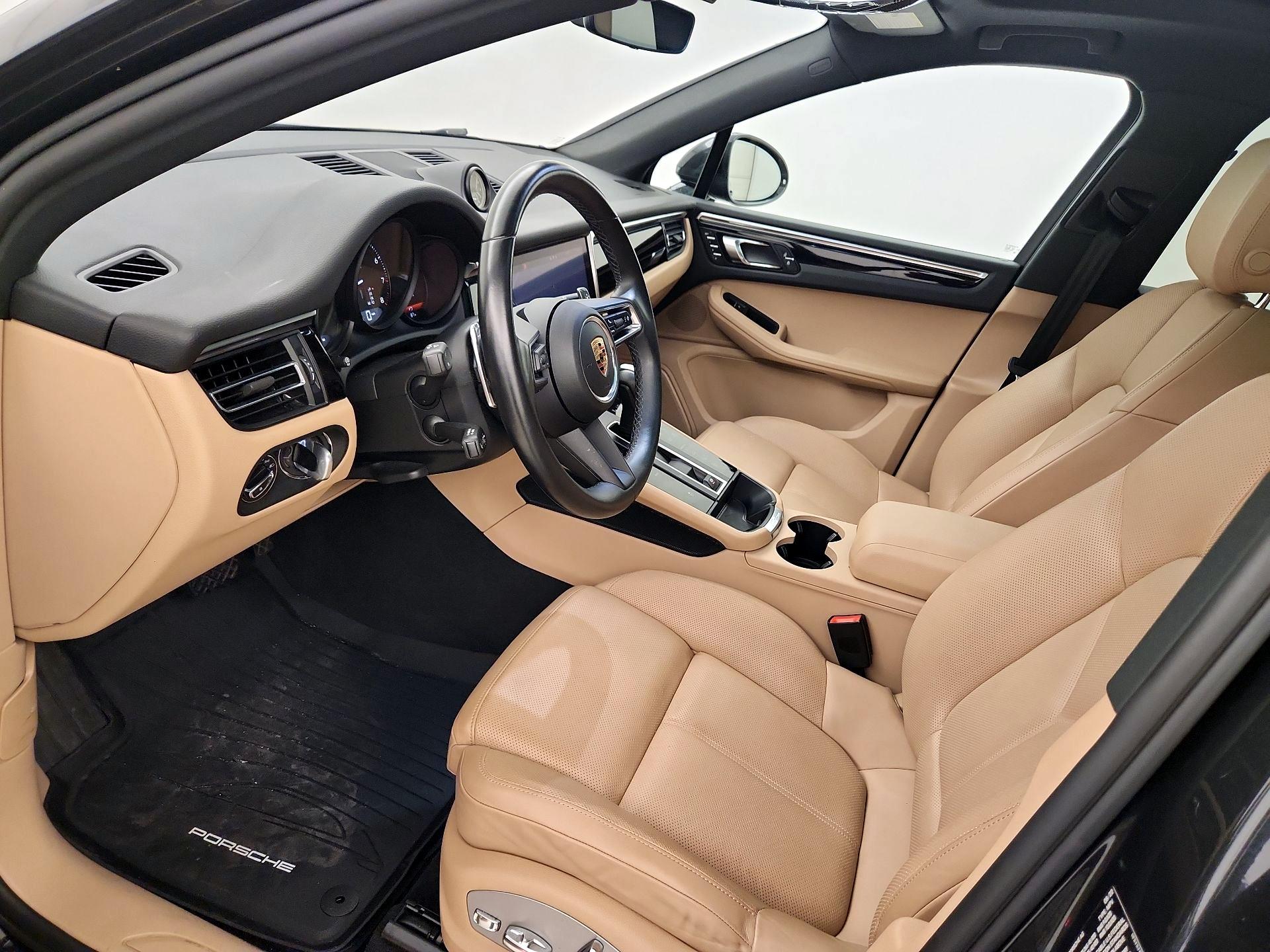Thumbnail: 2023 Porsche Macan - 11
