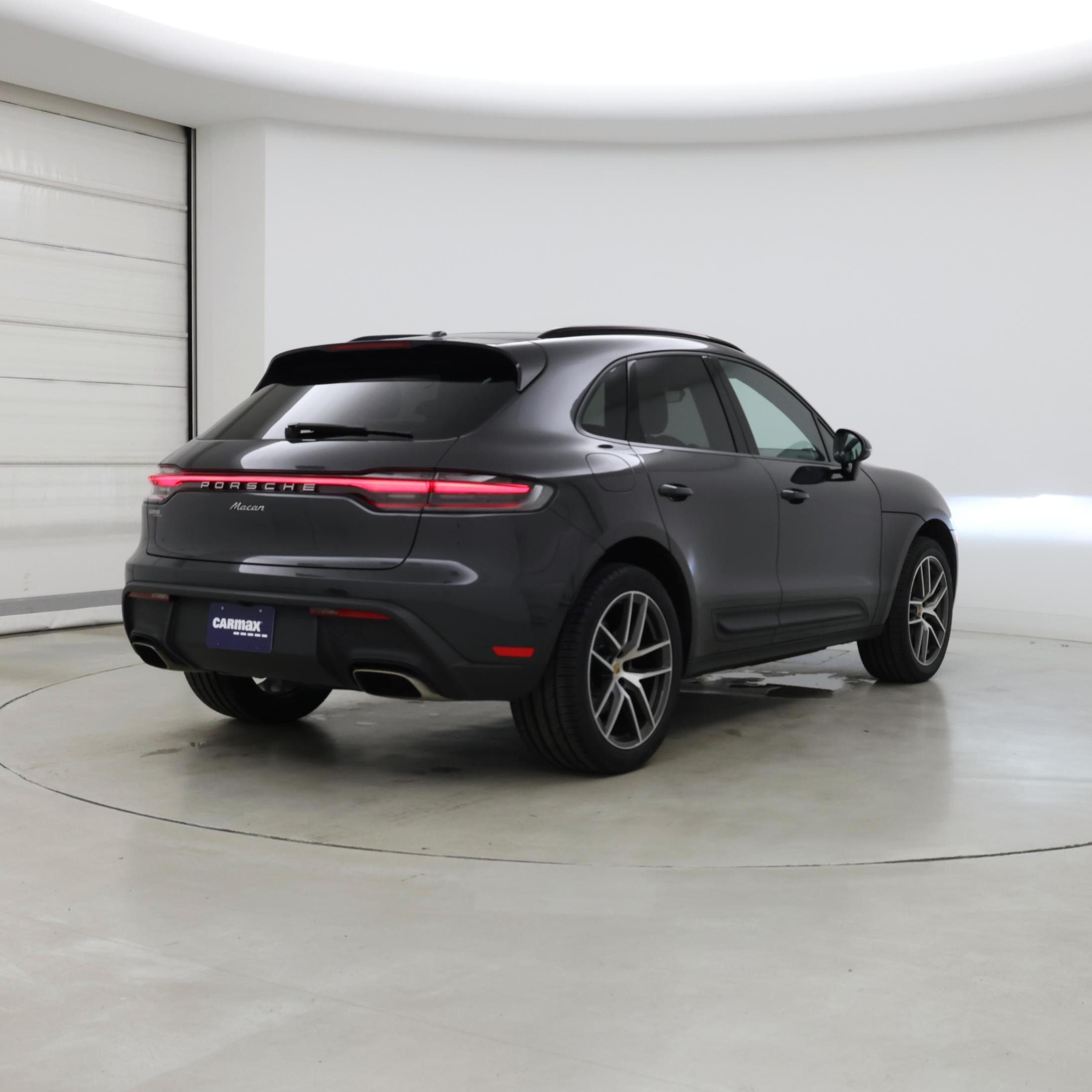 Thumbnail: 2023 Porsche Macan - 8