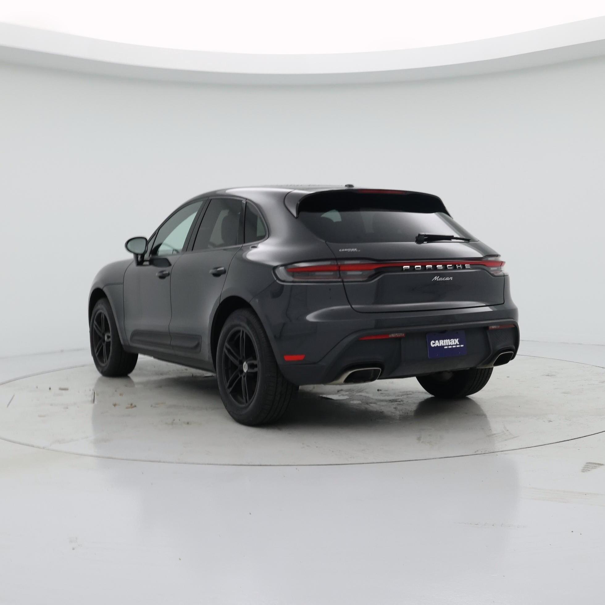 Thumbnail: 2023 Porsche Macan - 2
