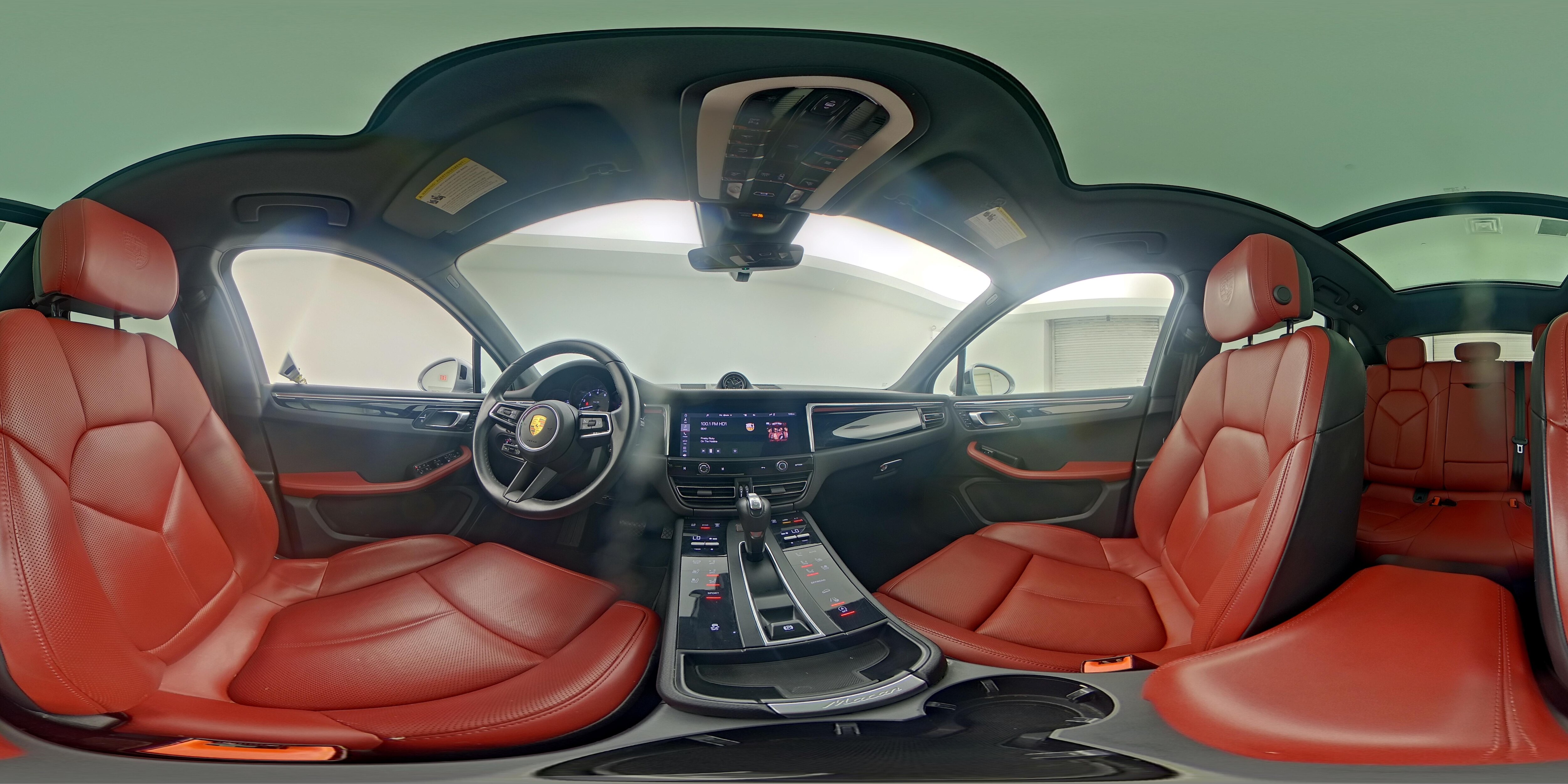 2023 Porsche Macan Base - Photo 25