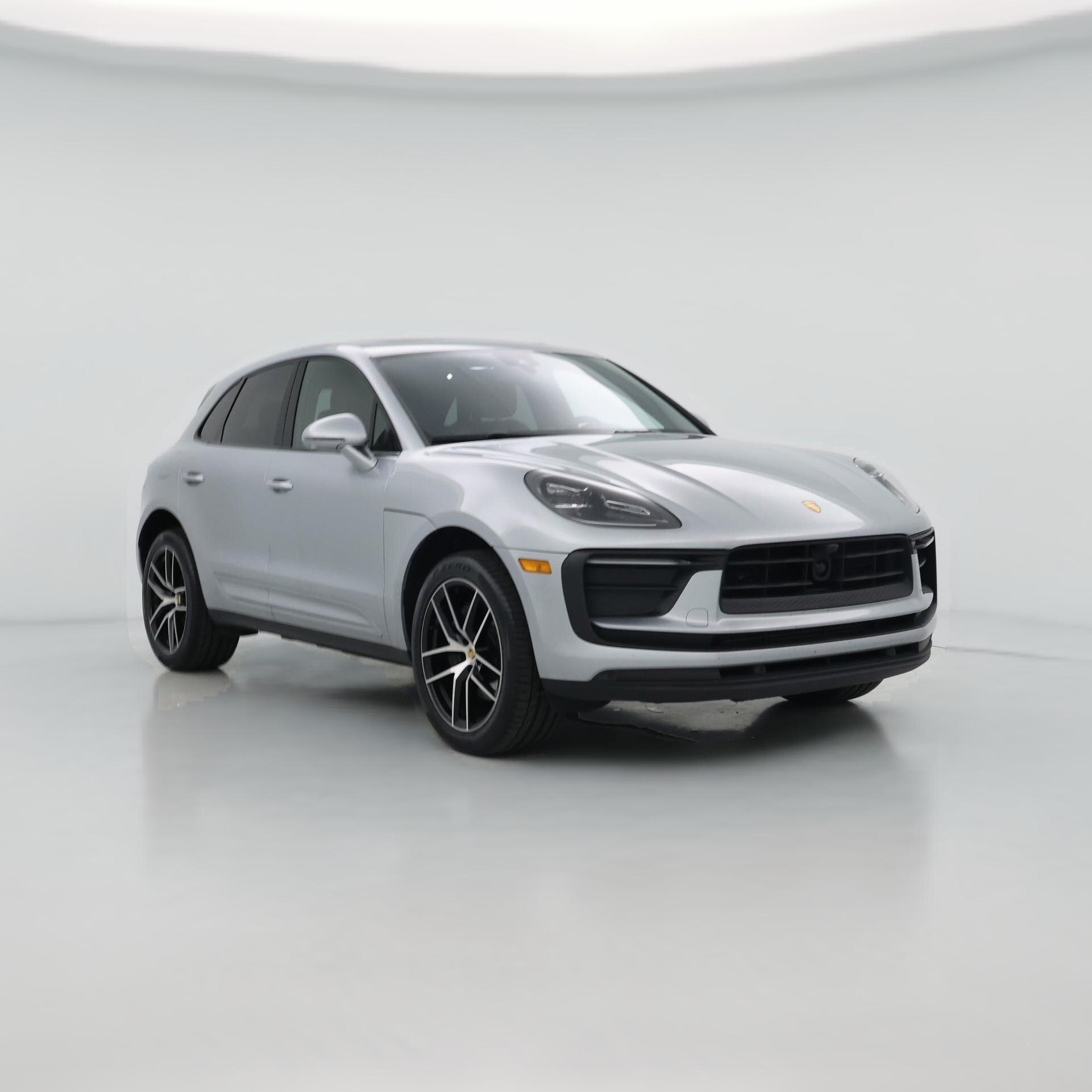 Thumbnail: 2023 Porsche Macan - 1