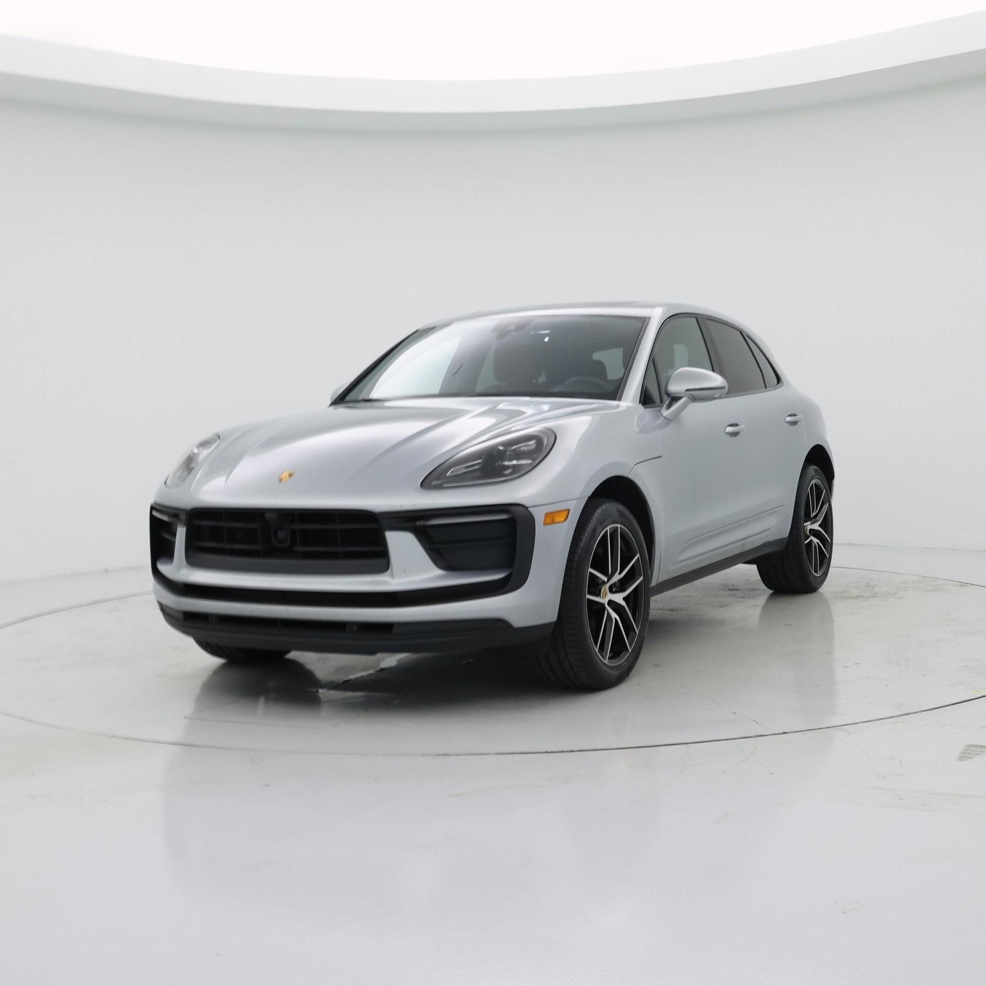 Thumbnail: 2023 Porsche Macan - 4