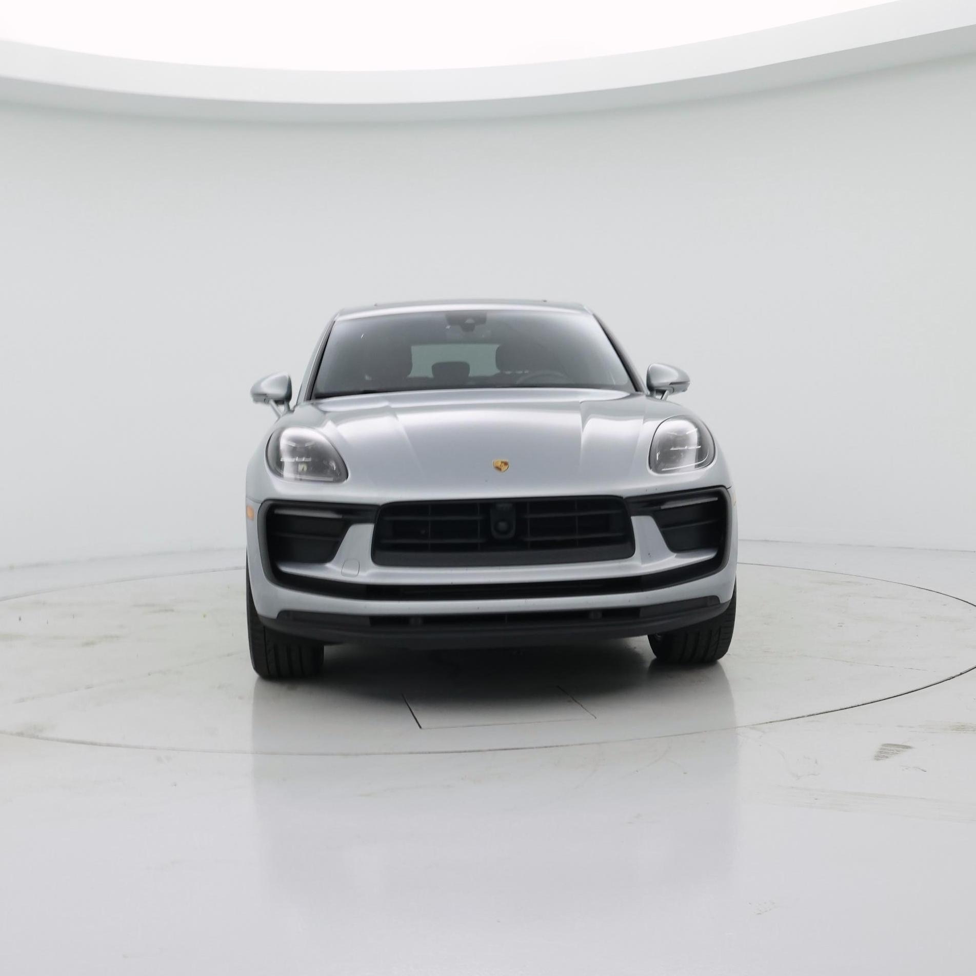 Thumbnail: 2023 Porsche Macan - 5