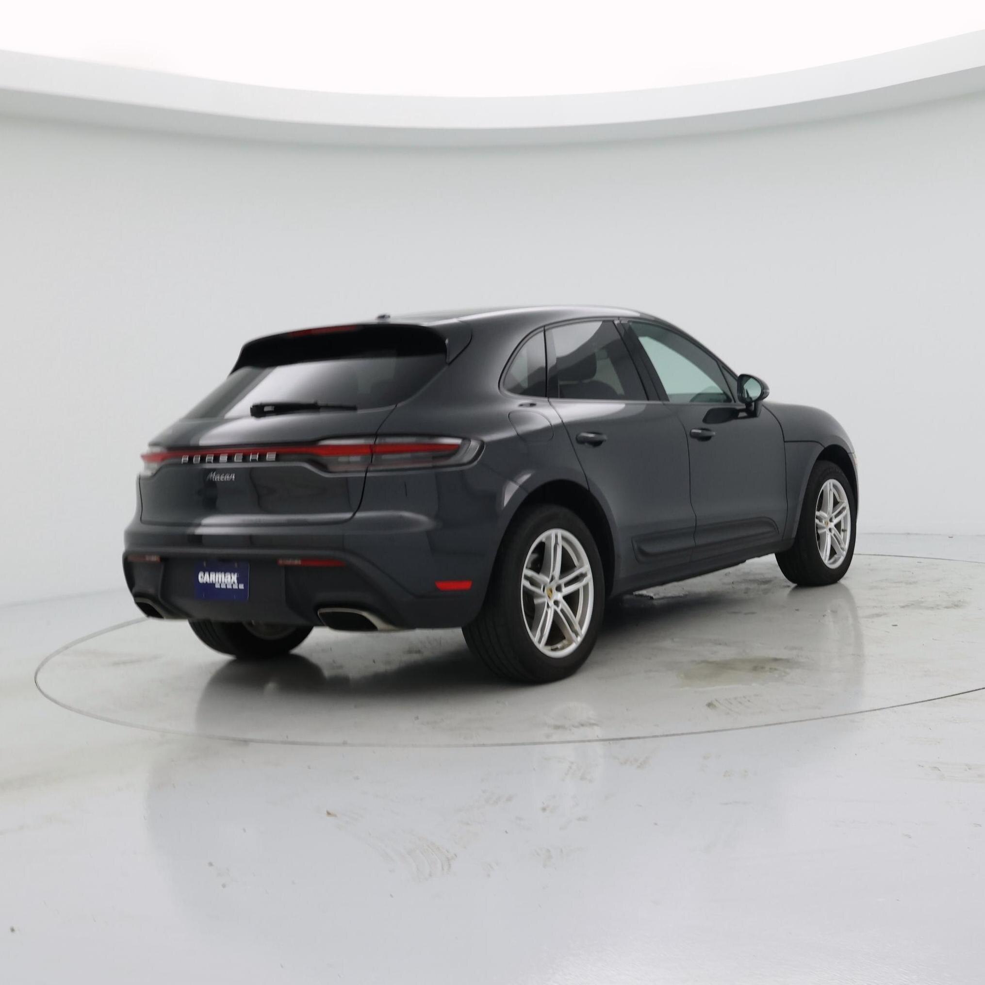 Thumbnail: 2023 Porsche Macan - 8