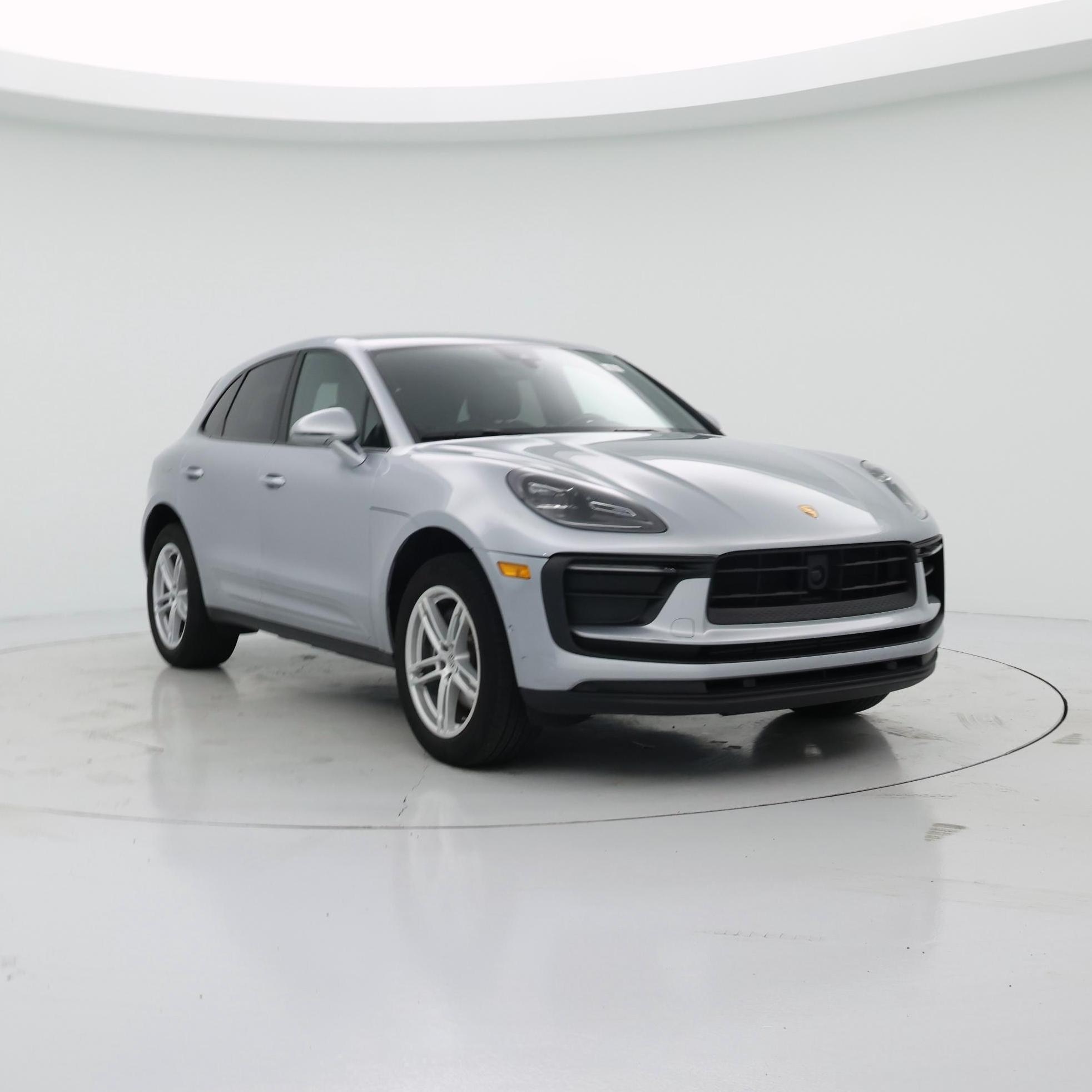 Silver 2023 Porsche Macan SUV / Crossover  Automatic