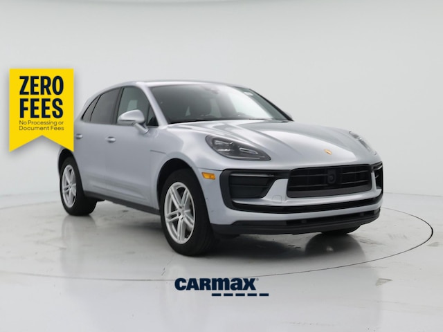 Silver 2023 Porsche Macan SUV / Crossover Automatic