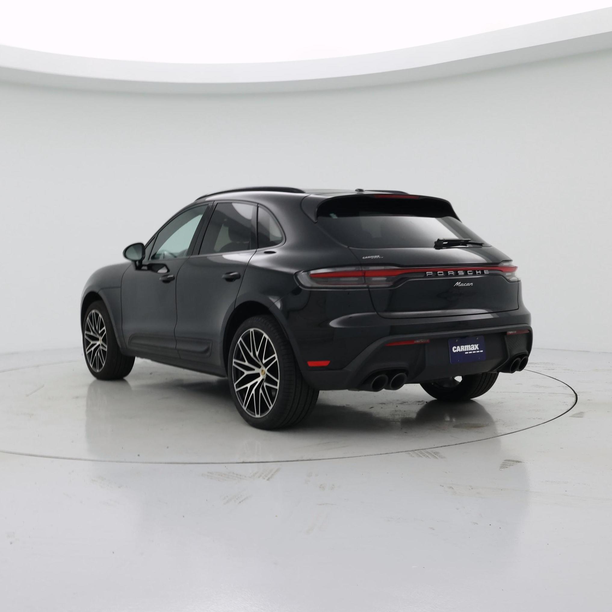 Thumbnail: 2023 Porsche Macan - 2