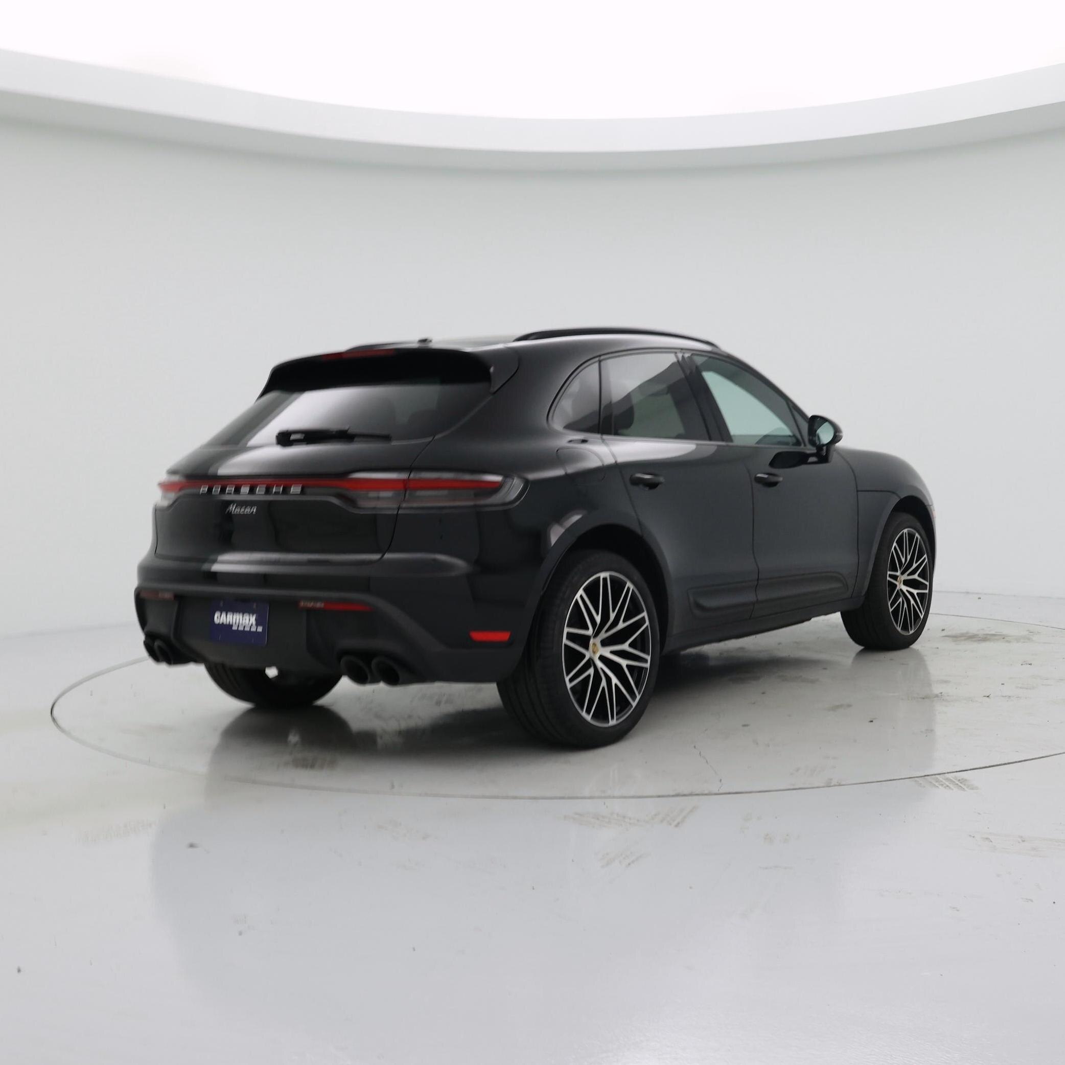 Thumbnail: 2023 Porsche Macan - 8