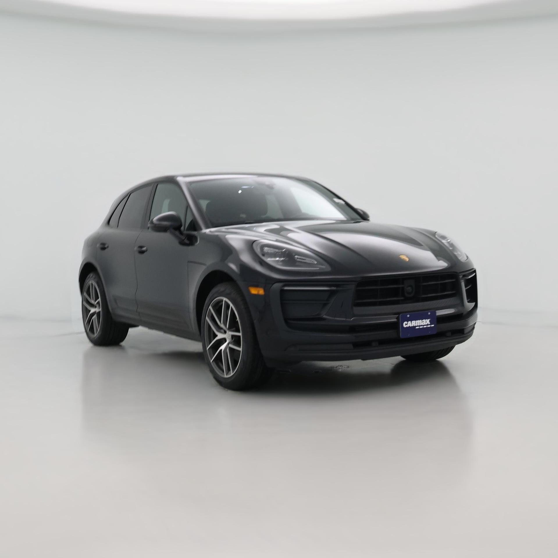 Thumbnail: 2023 Porsche Macan - 1