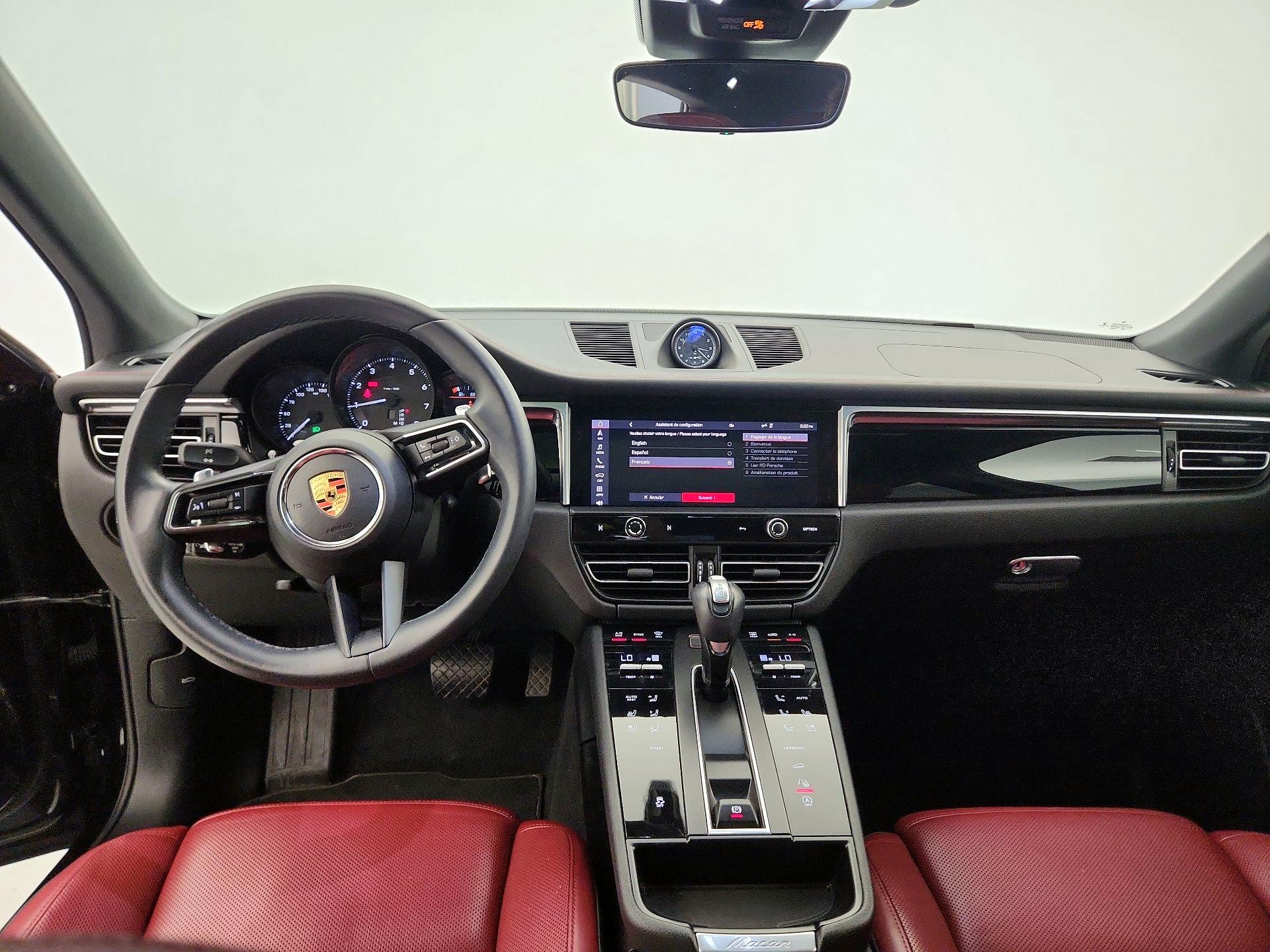 Thumbnail: 2023 Porsche Macan - 9