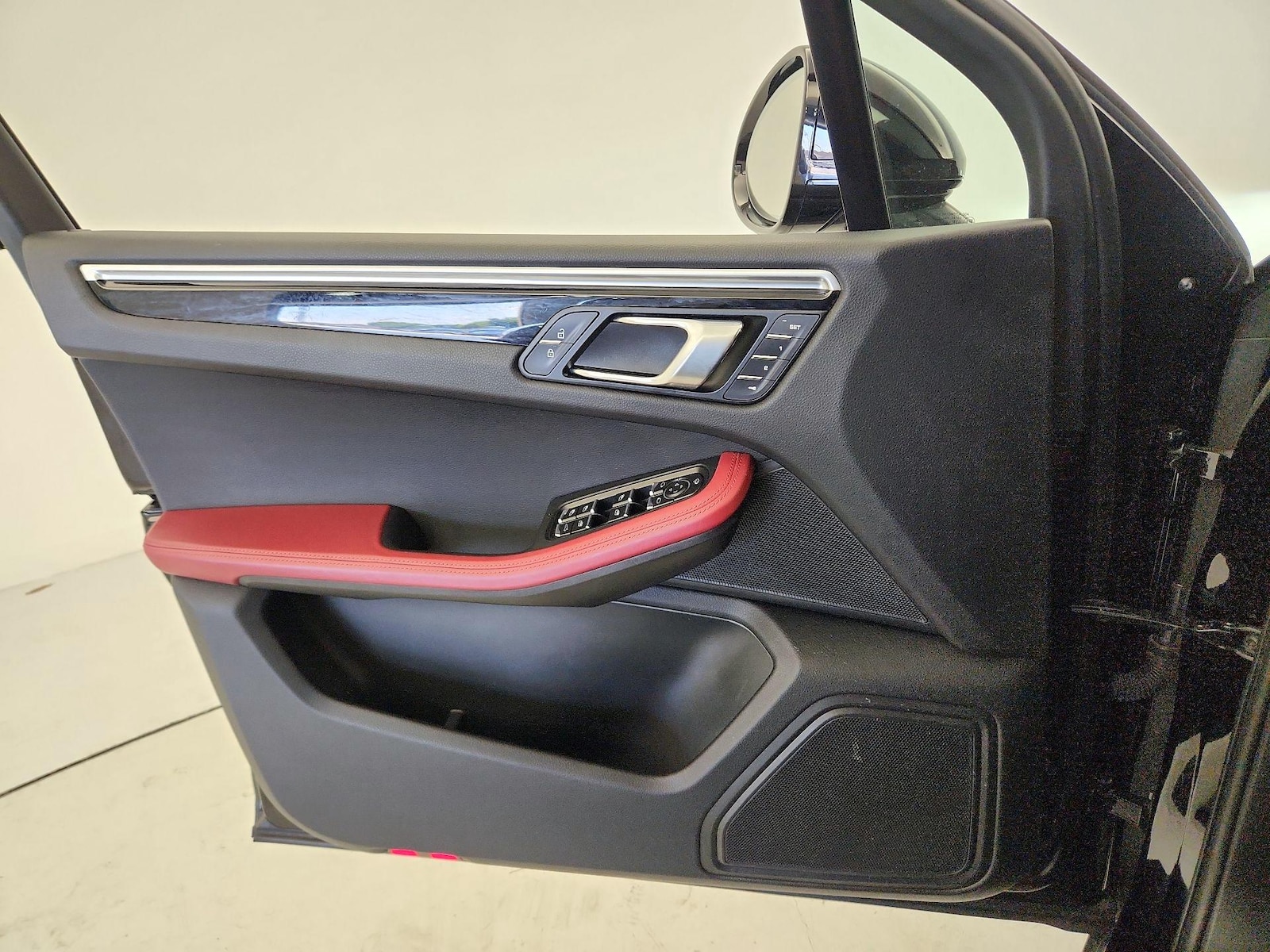 2023 Porsche Macan Base - Photo 13