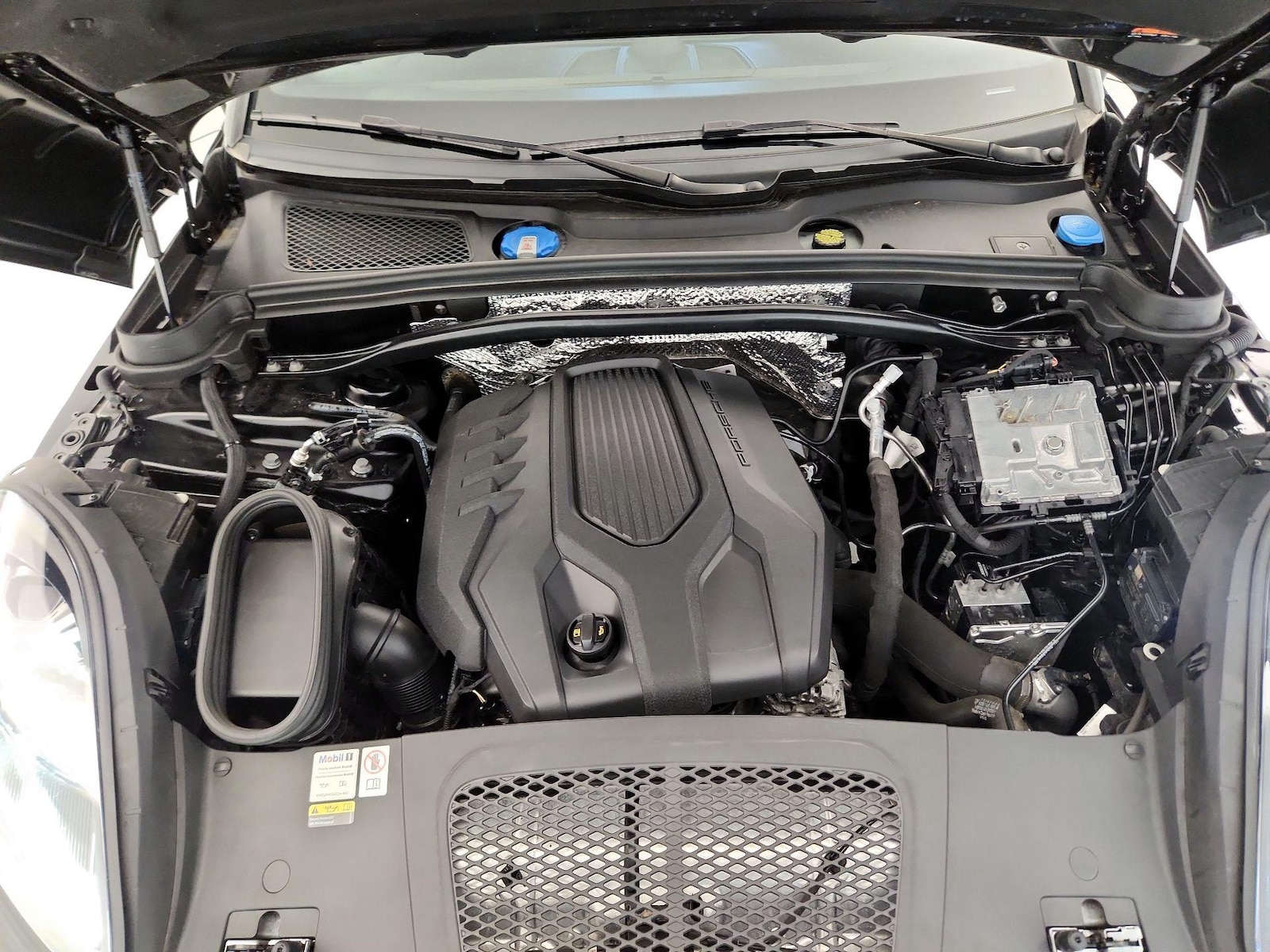 2023 Porsche Macan Base - Photo 22