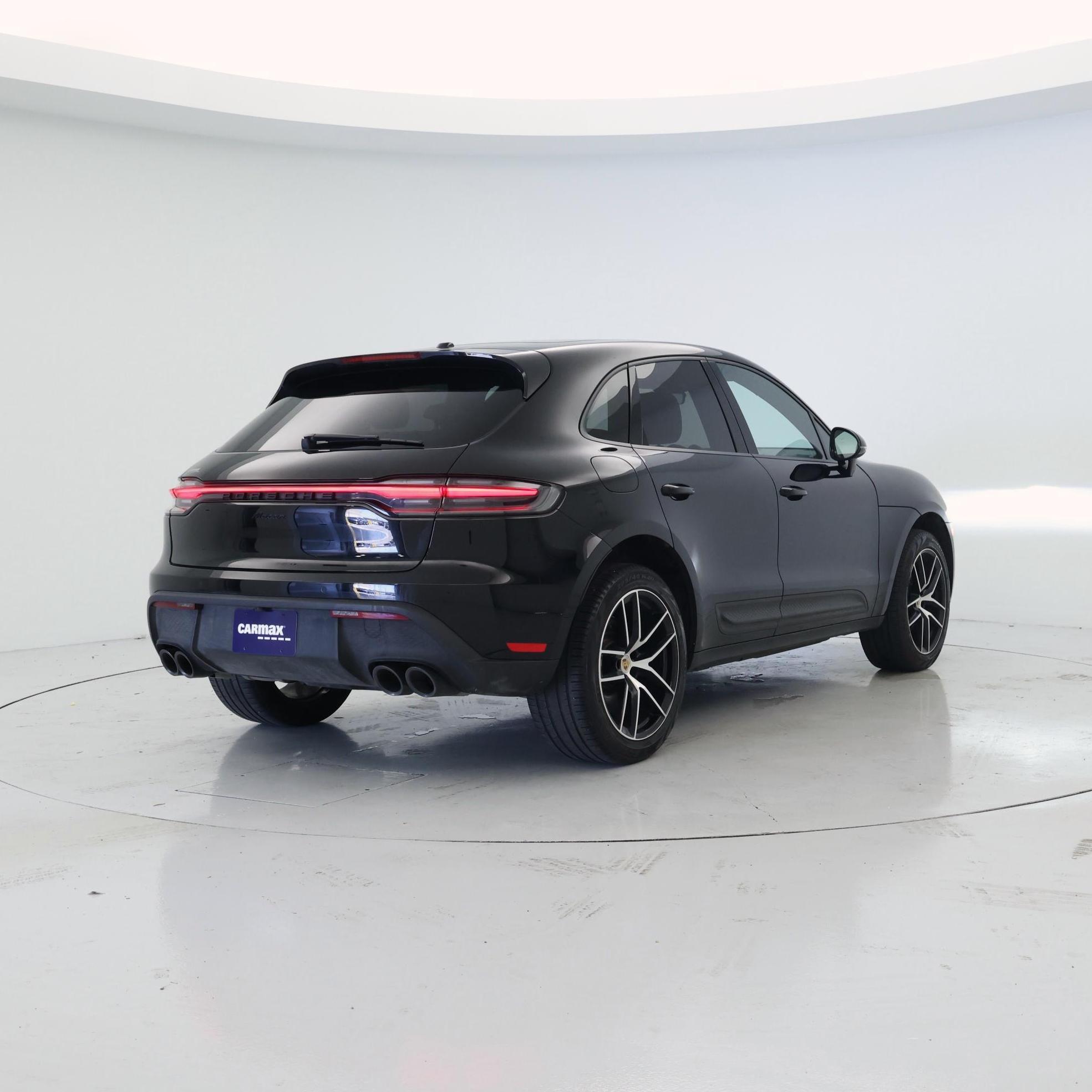 Thumbnail: 2023 Porsche Macan - 8