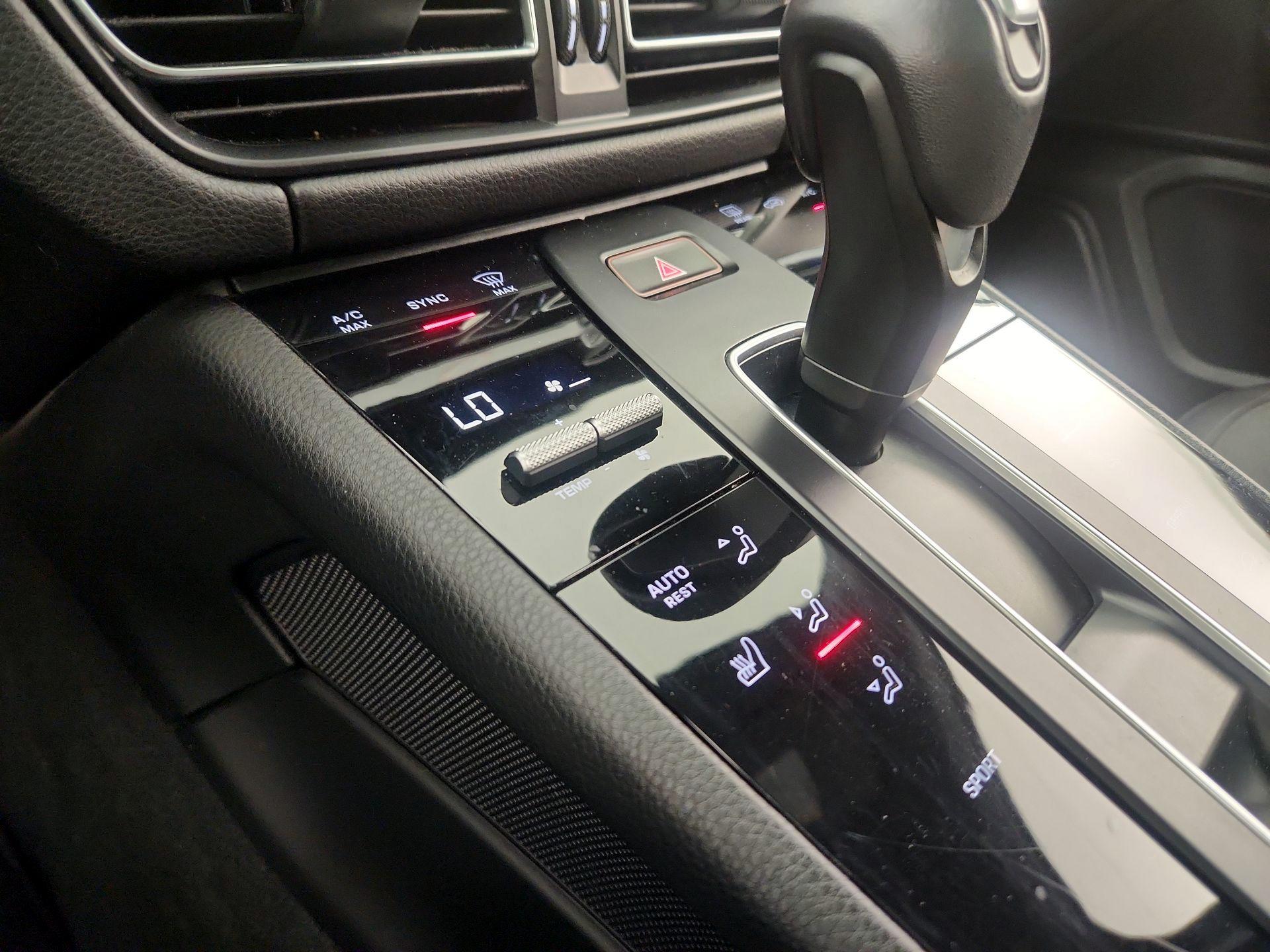 Thumbnail: 2023 Porsche Macan - 17