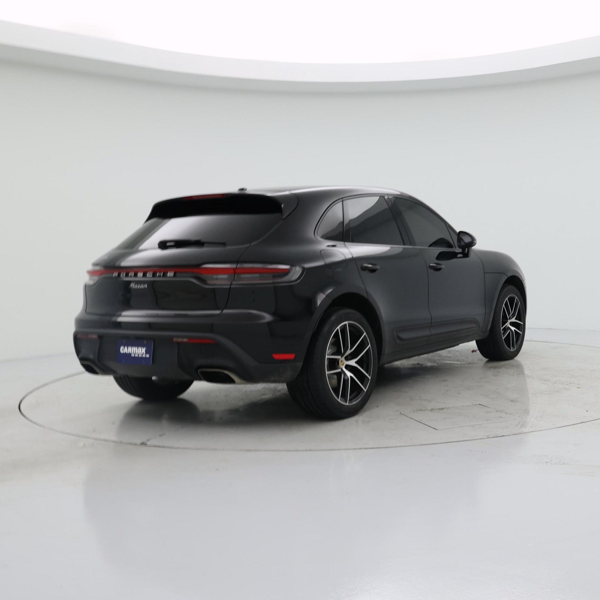 Thumbnail: 2023 Porsche Macan - 8
