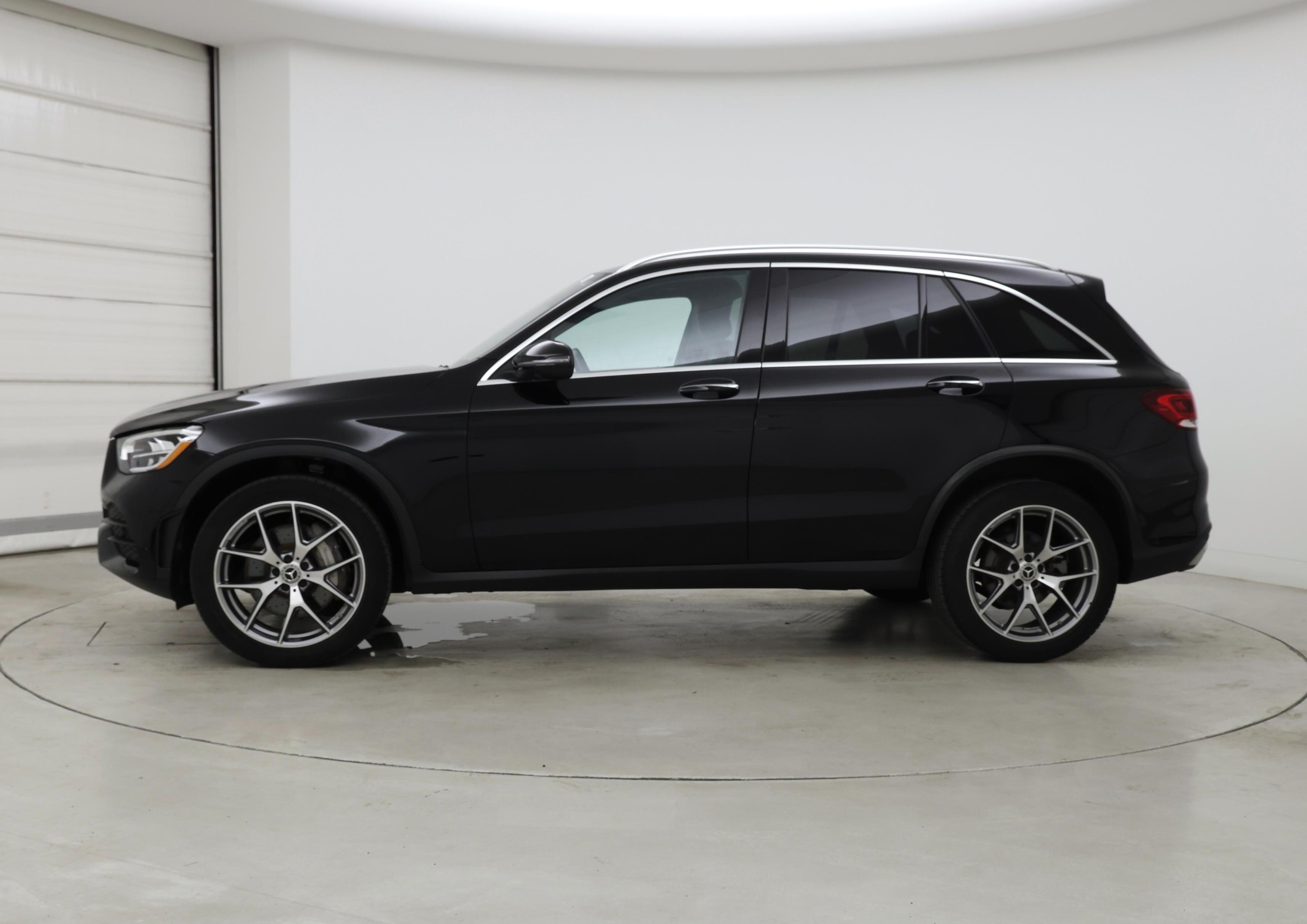 Thumbnail: 2022 Mercedes-Benz GLC - 3
