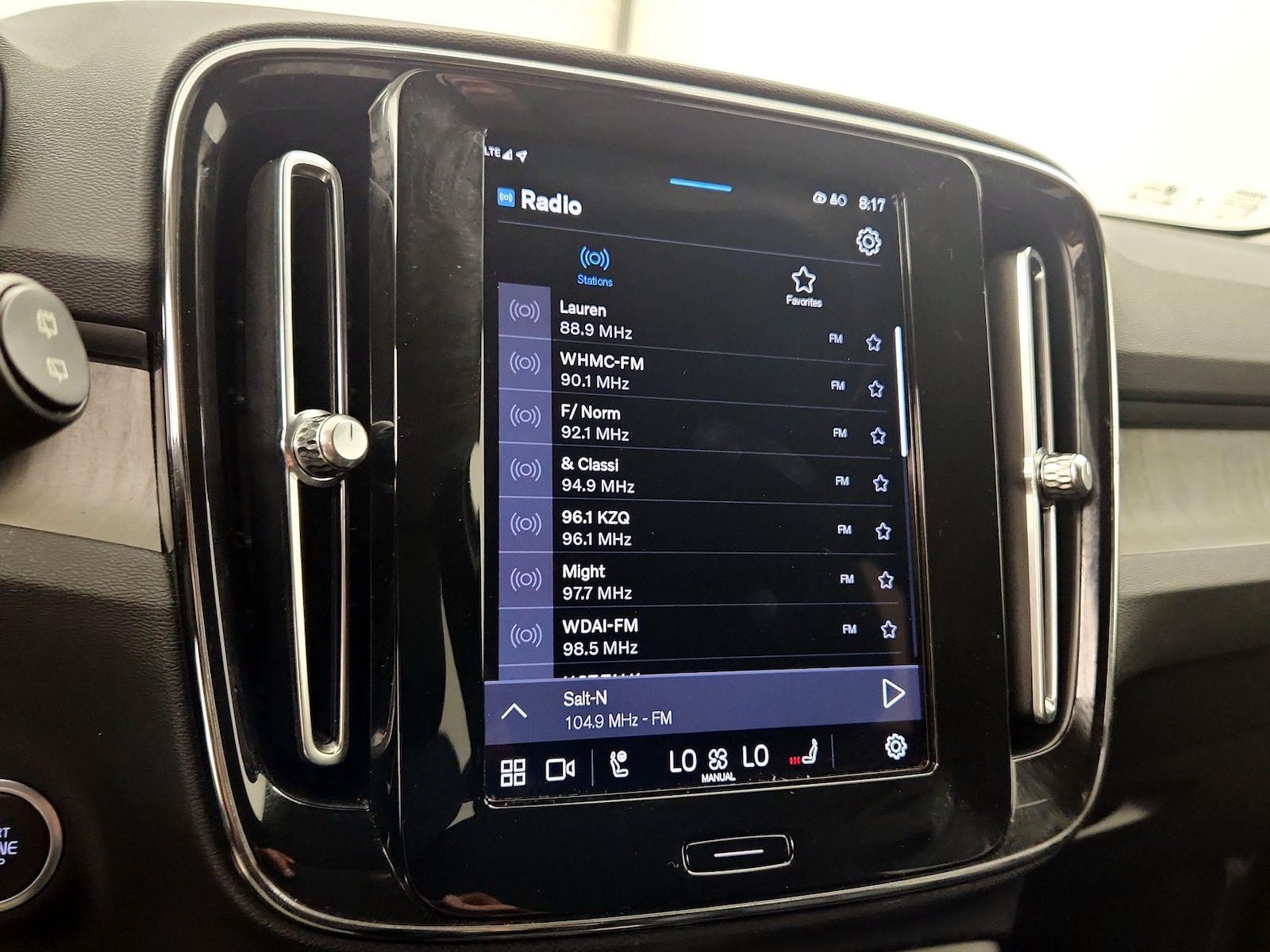 2023 Volvo XC40 Core - Photo 15