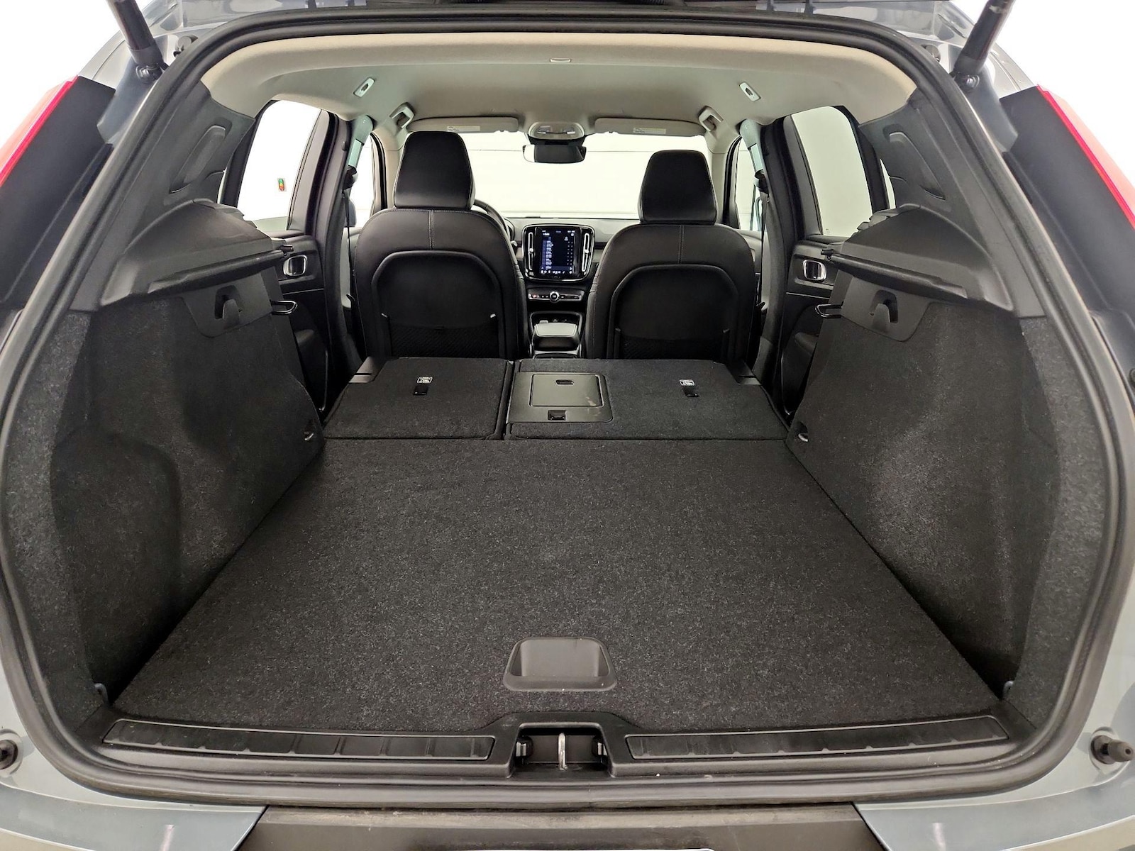 2023 Volvo XC40 Core - Photo 21