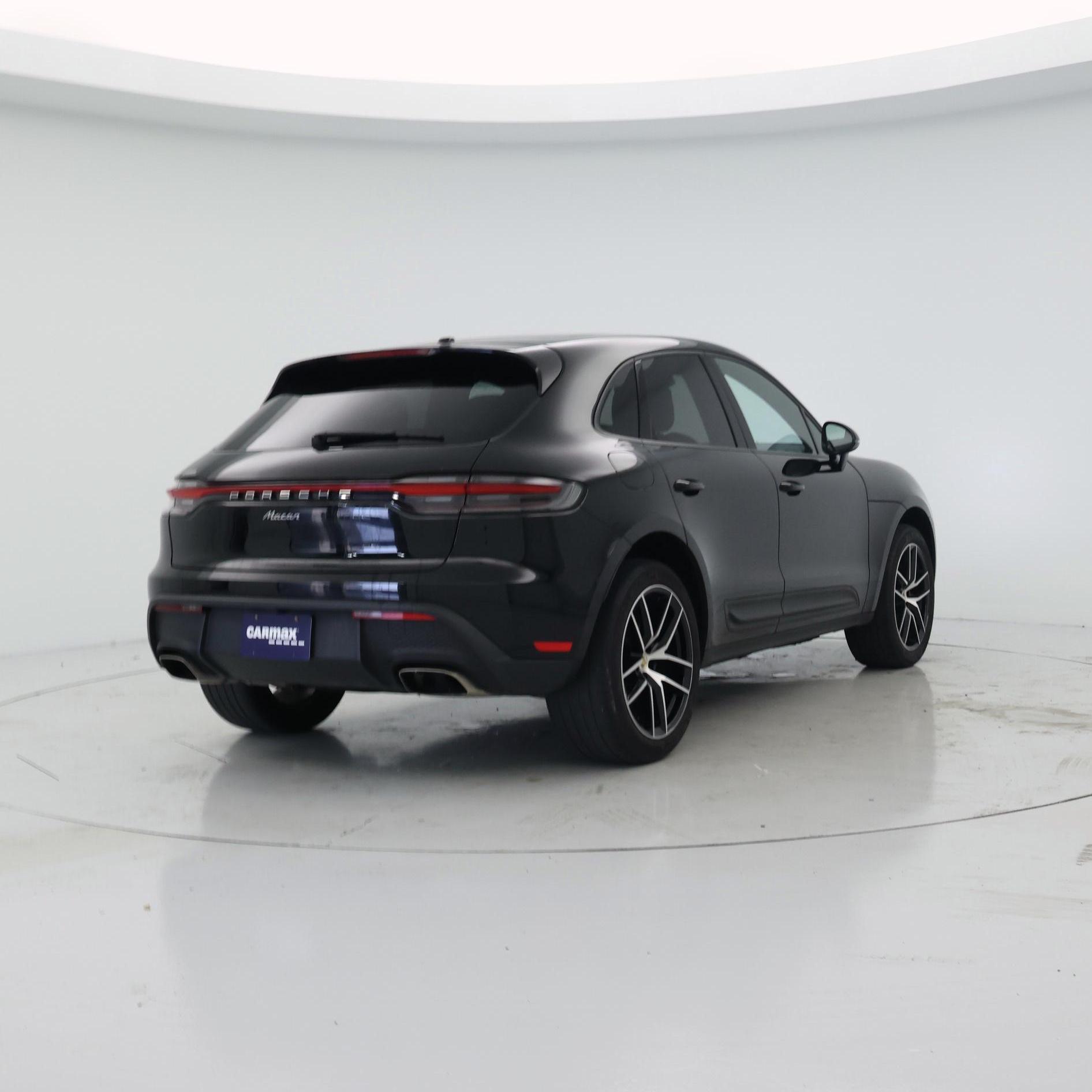 Thumbnail: 2023 Porsche Macan - 8