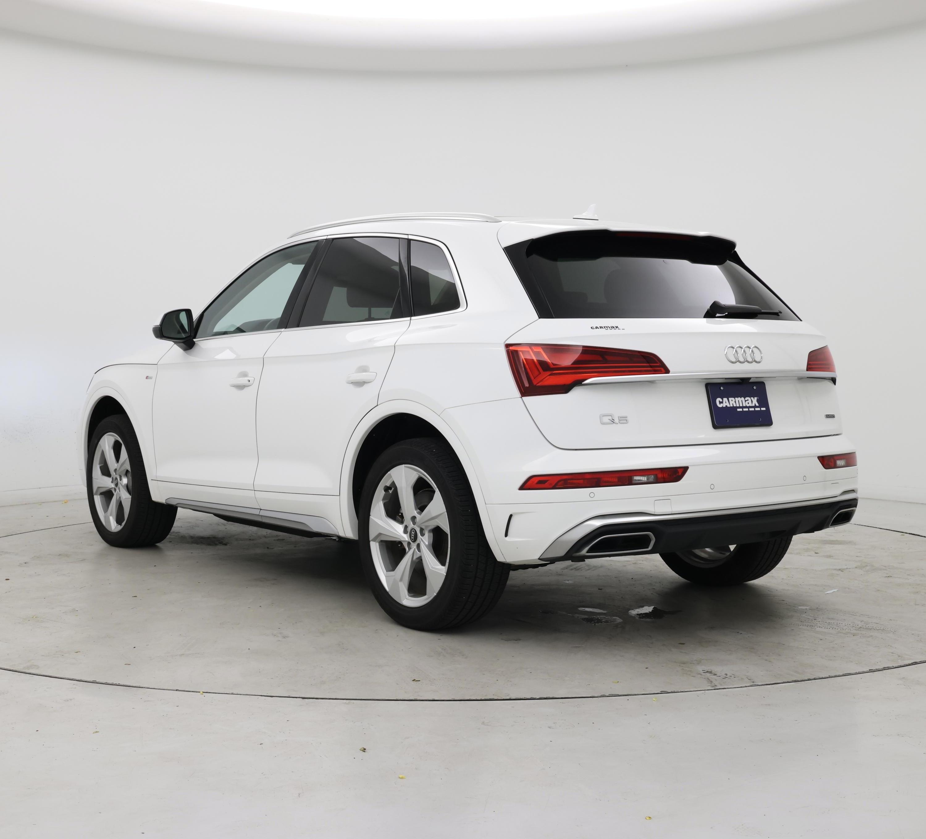 Thumbnail: 2022 Audi Q5 - 2