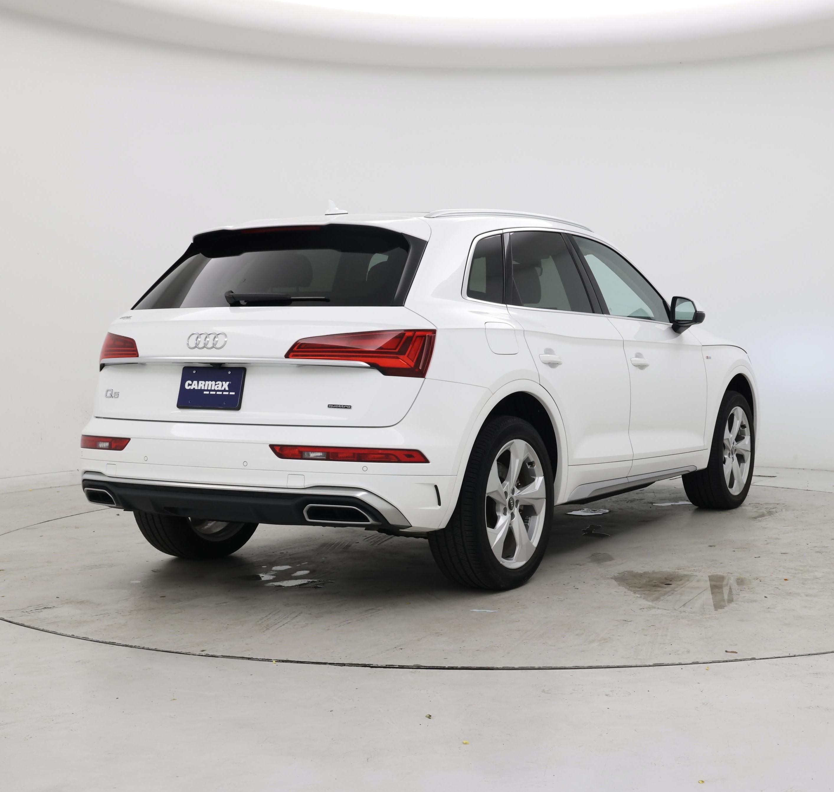 Thumbnail: 2022 Audi Q5 - 8