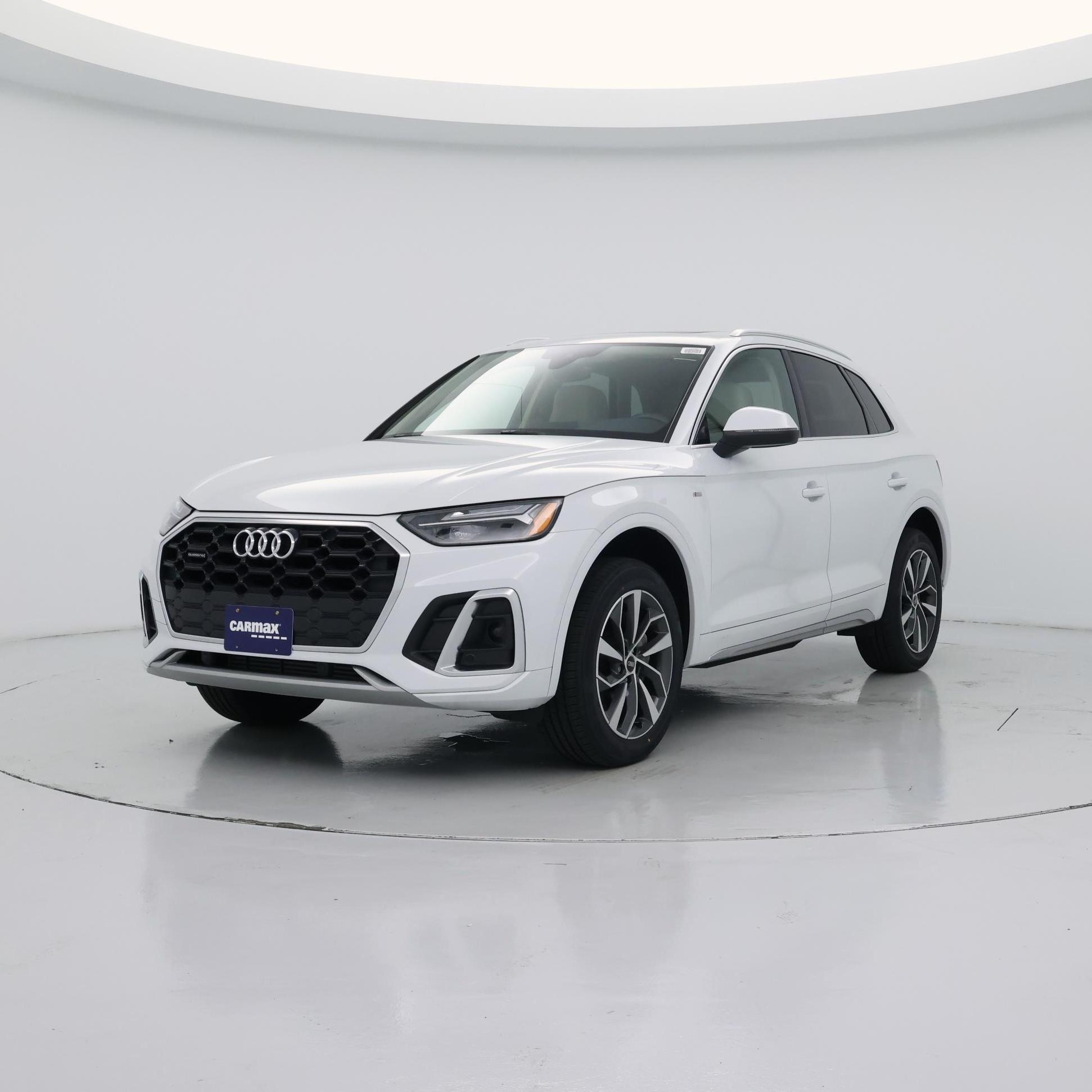 Thumbnail: 2023 Audi Q5 - 4