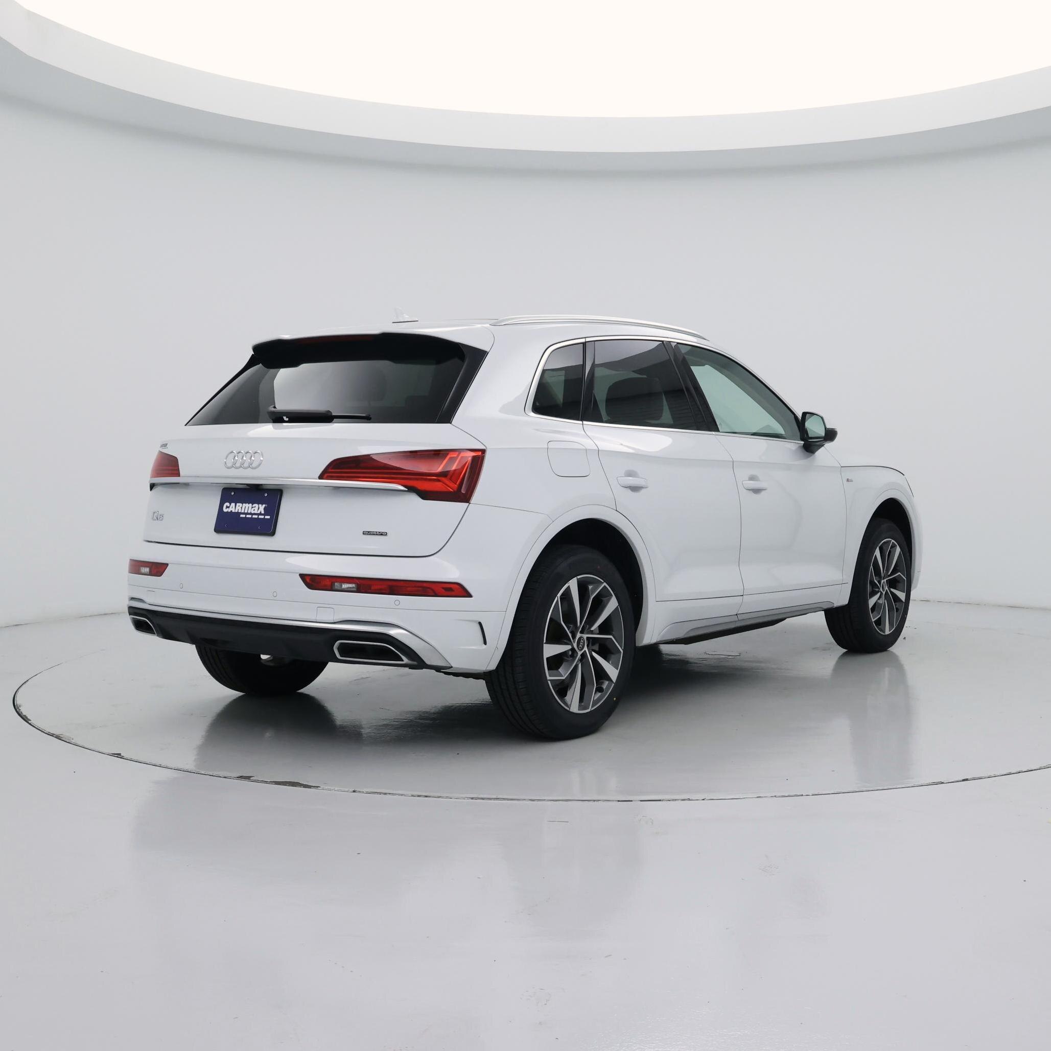 Thumbnail: 2023 Audi Q5 - 8