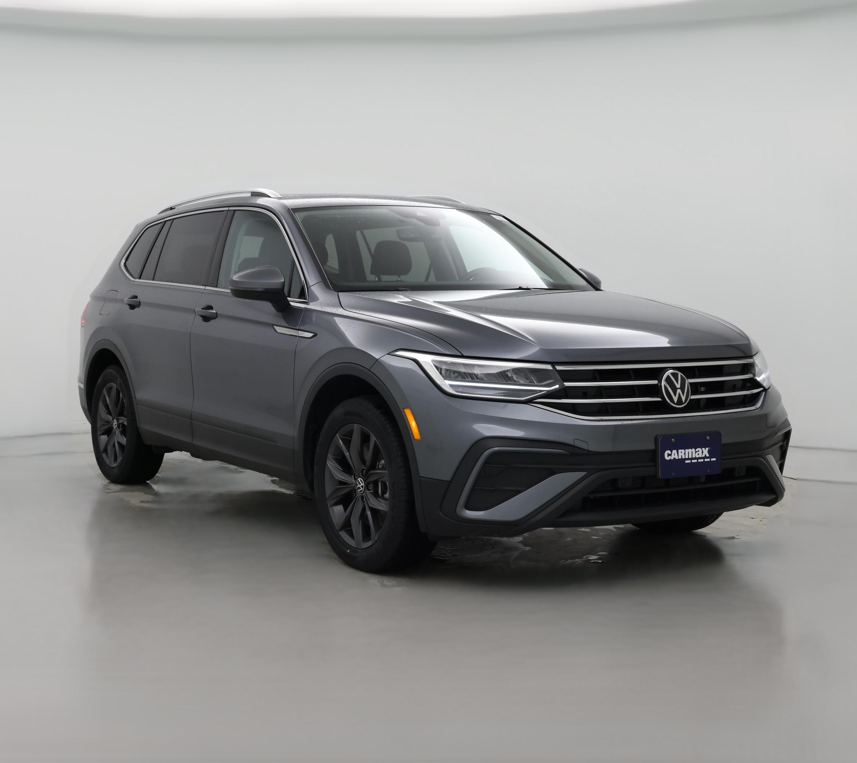Thumbnail: 2023 Volkswagen Tiguan - 1