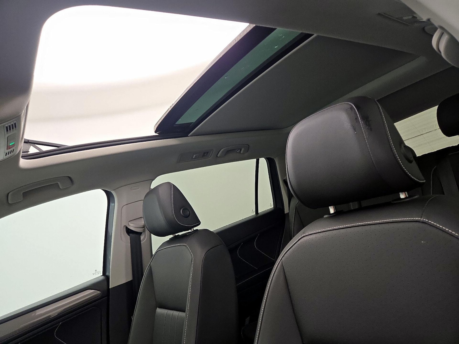 2023 Volkswagen Tiguan SE - Photo 20